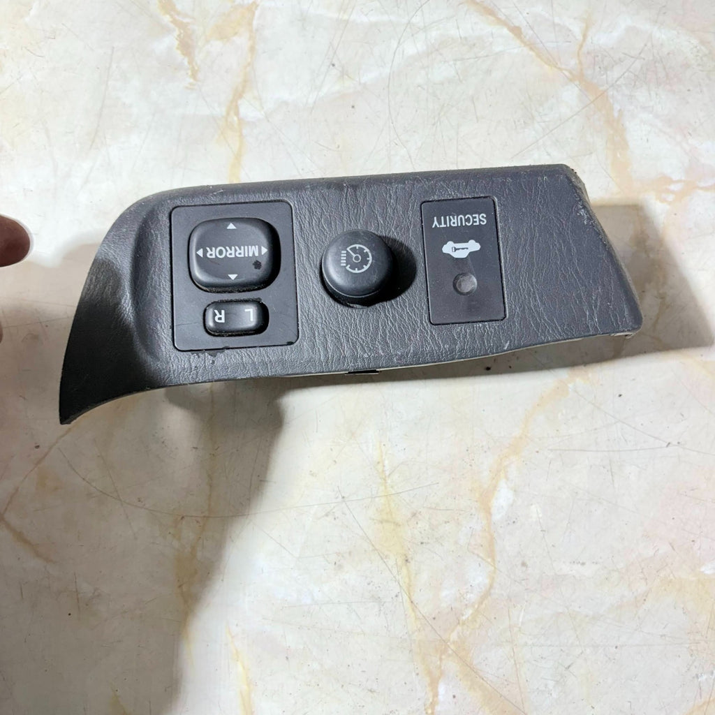 Toyota RAV4 Mk2 XA20 2001-2005 Wing Mirror Switch Dimmer Panel Trim 55446-42020