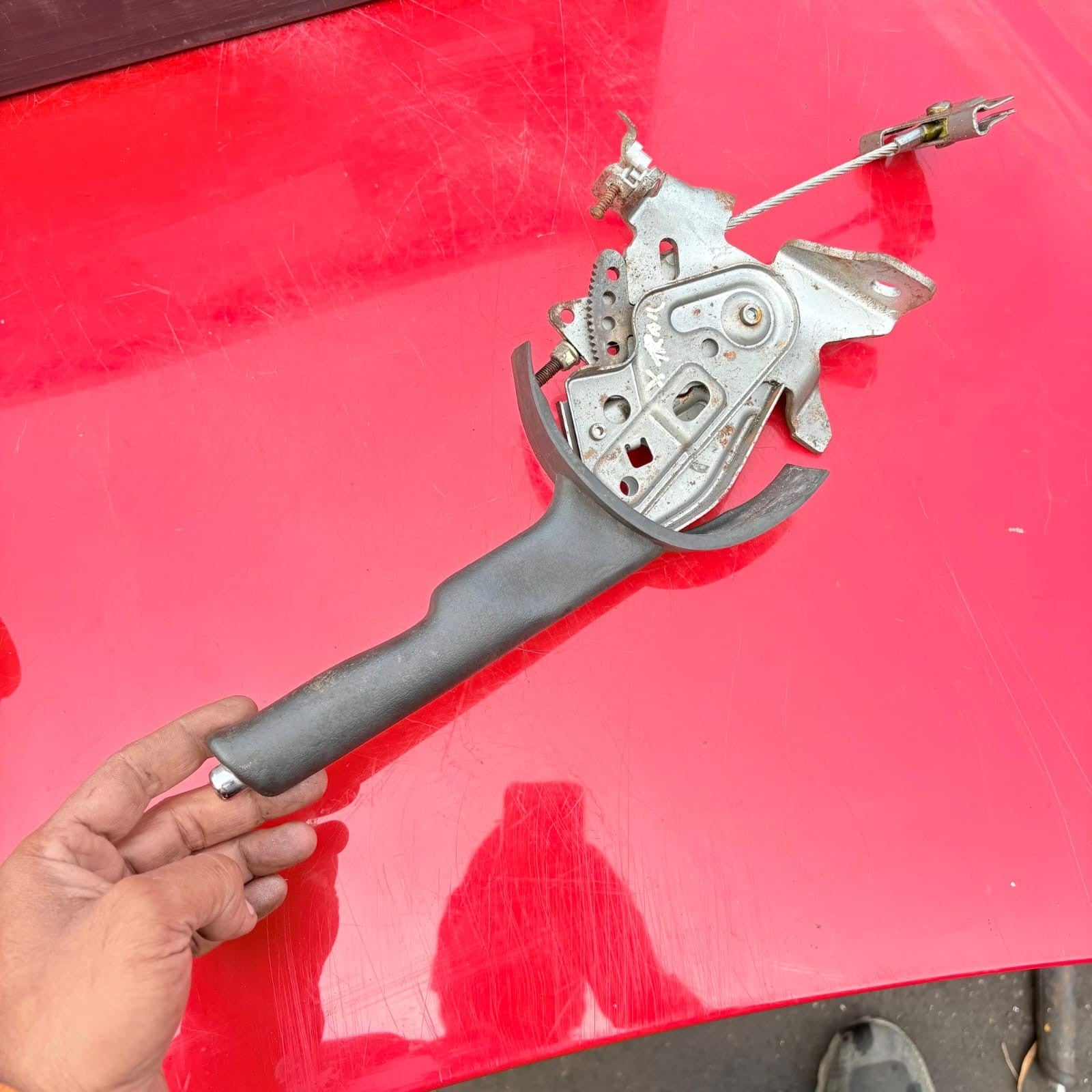 NISSAN X-TRAIL HANDBRAKE HANDLE LEVER