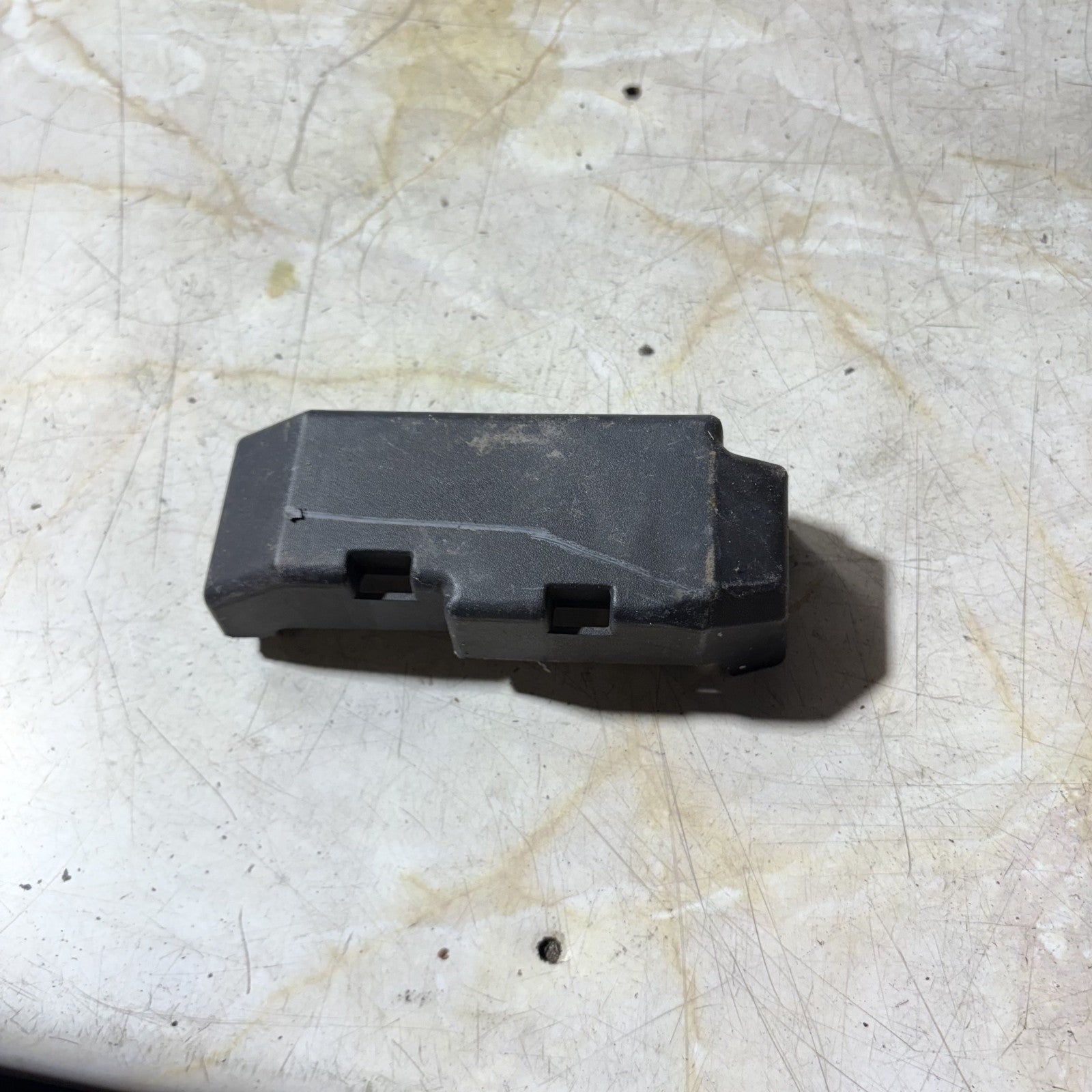 Vauxhall Astra 2012 Fuse Box Cover 13302322 C11000091