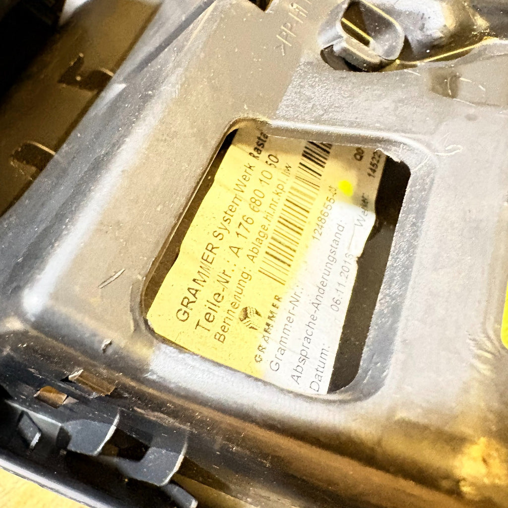 MERCEDES BENZ A-CLASS W176 2013 ASHTRAY REAR A2466460069