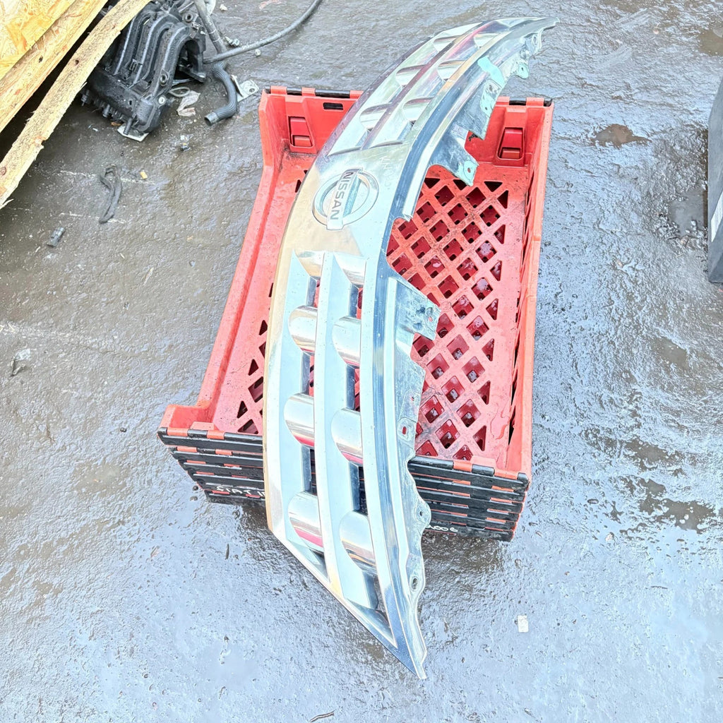 Nissan Murano Z50 2003-2006 Front Bumper Upper Grille 62310-CA000 / CA00A