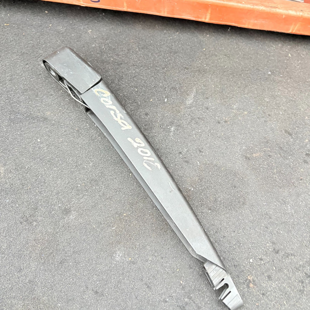 VAUXHALL CORSA REAR WIPER ARM 2028 5 DOOR HATCHBACK