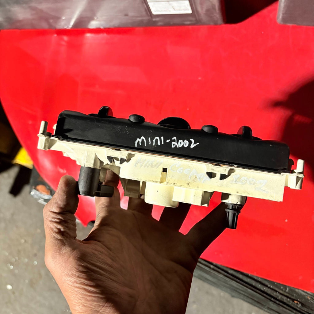 BMW Mini Cooper 2002 Climate Control Heater control unit 64111502214