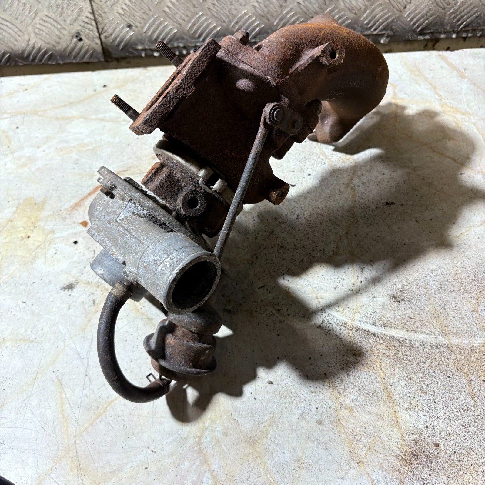 Kia Sedona Carnival 2.9 CRDi Turbocharger 28200-4X300 VR15 VA430036 2001-06
