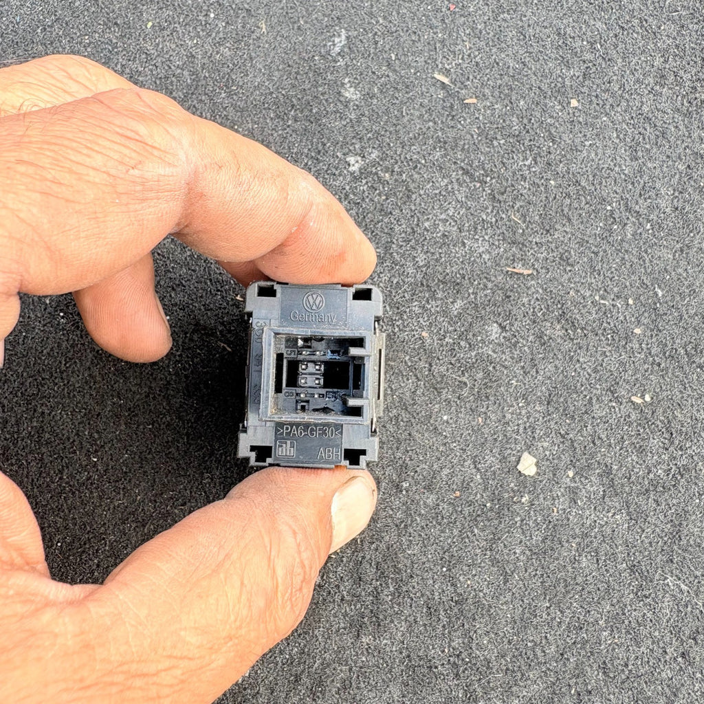 VW Passat B6 Headlight Adjustment Control Switch 3C0941333