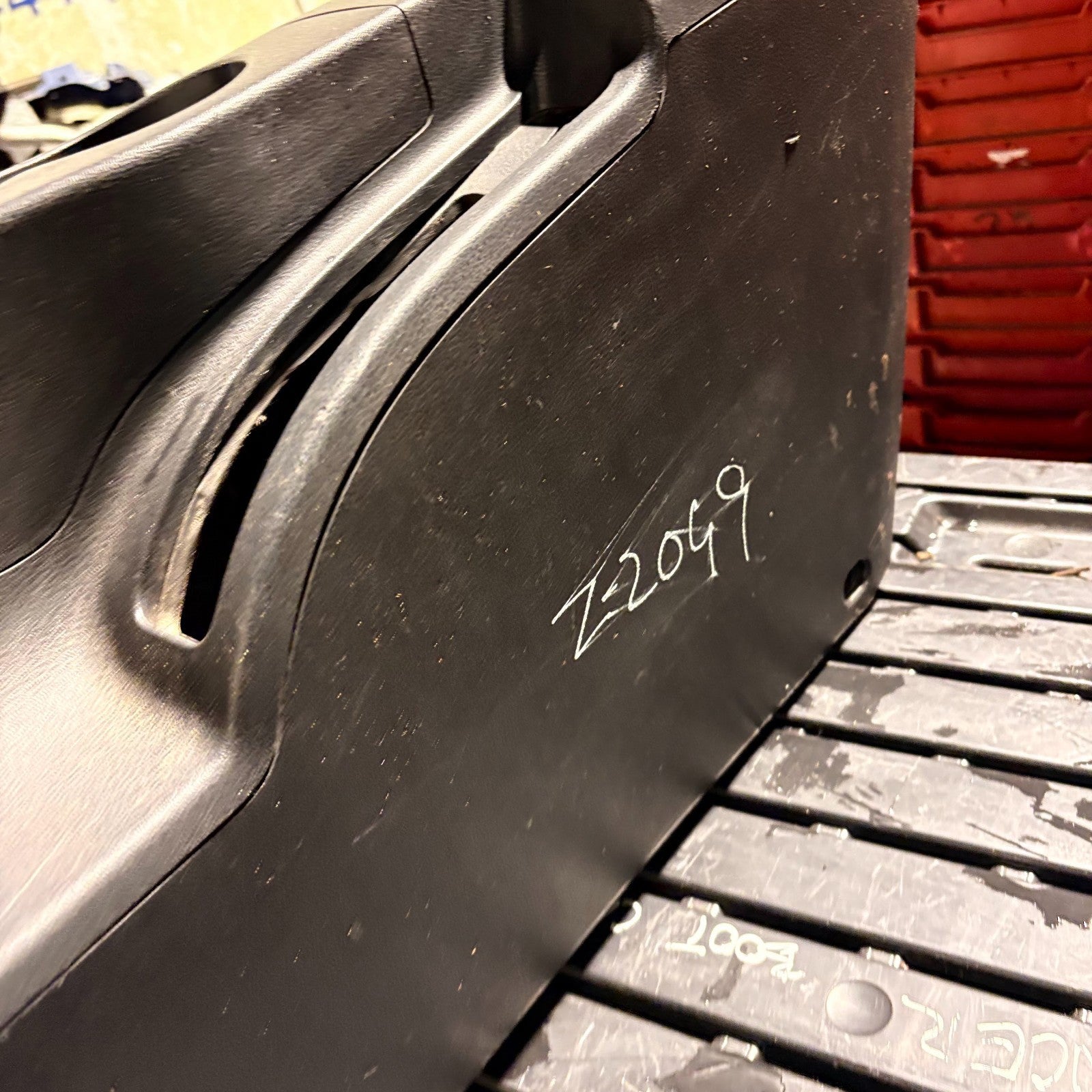 NISSAN QASHQAI 2008 CENTRE CONSOLE ARMREST 96910JD000