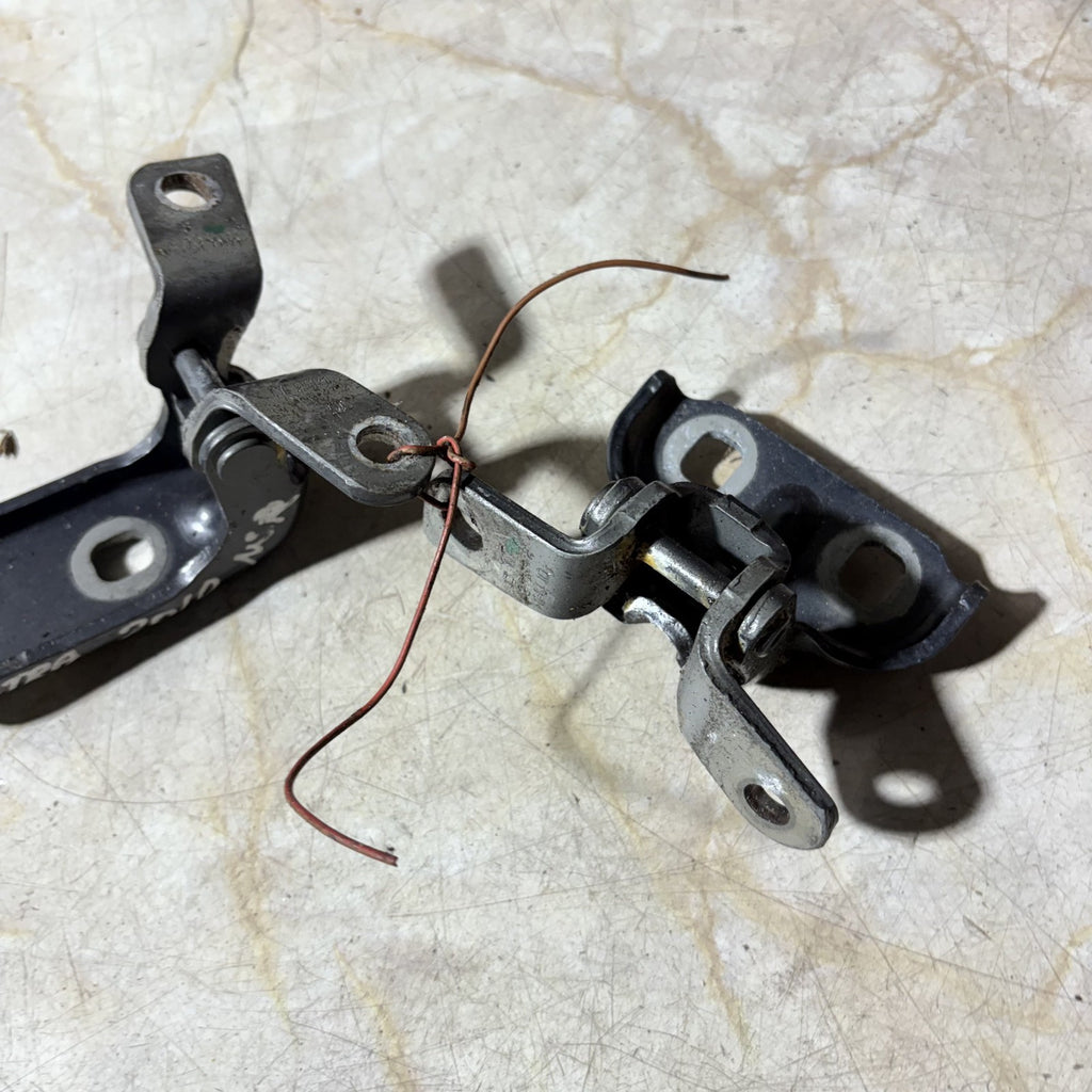 VAUXHALL ASTRA 2009-2015 DOOR HINGES PASSENGER REAR NSR
