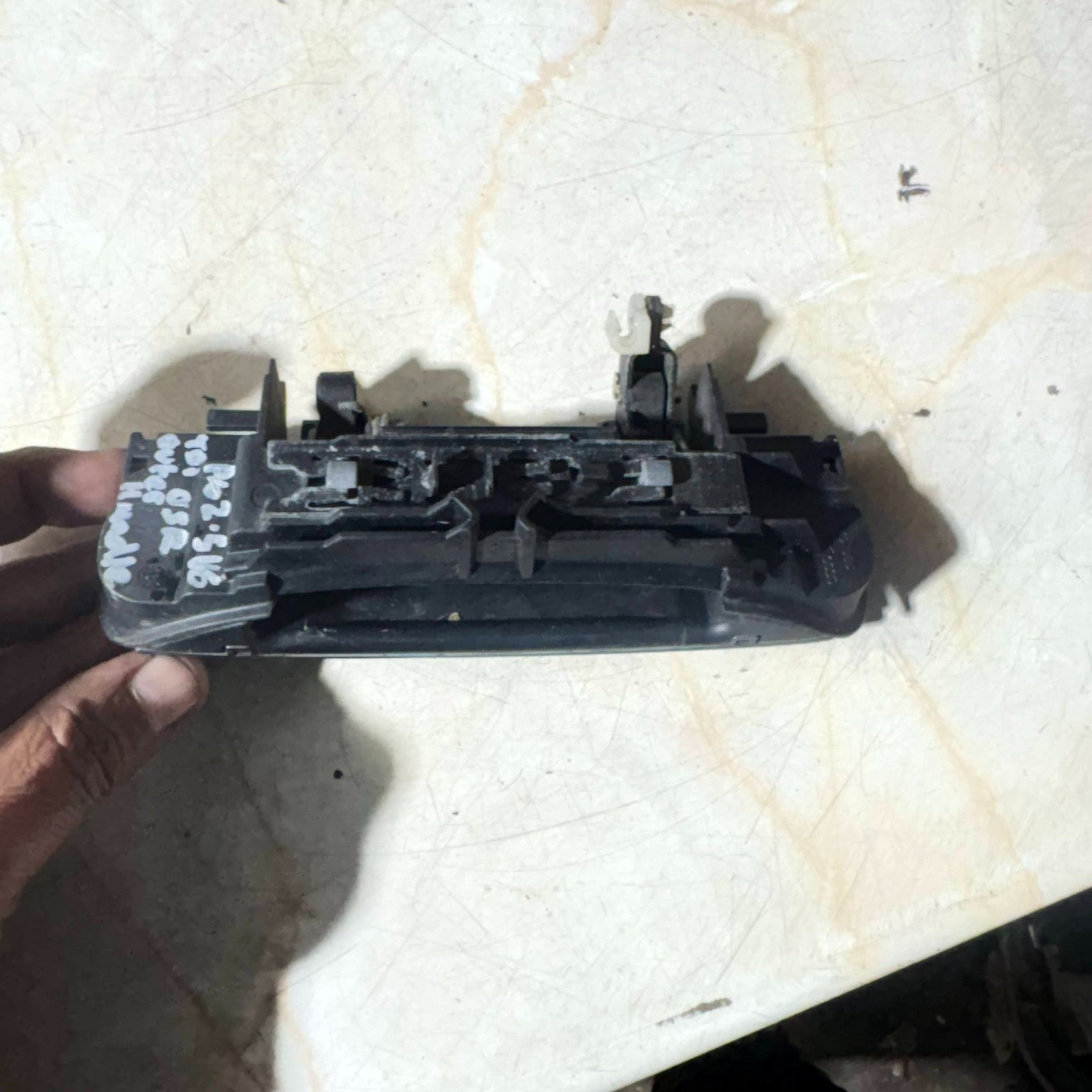 AUDI A6 RIGHT REAR OUTER DOOR HANDLE GREY