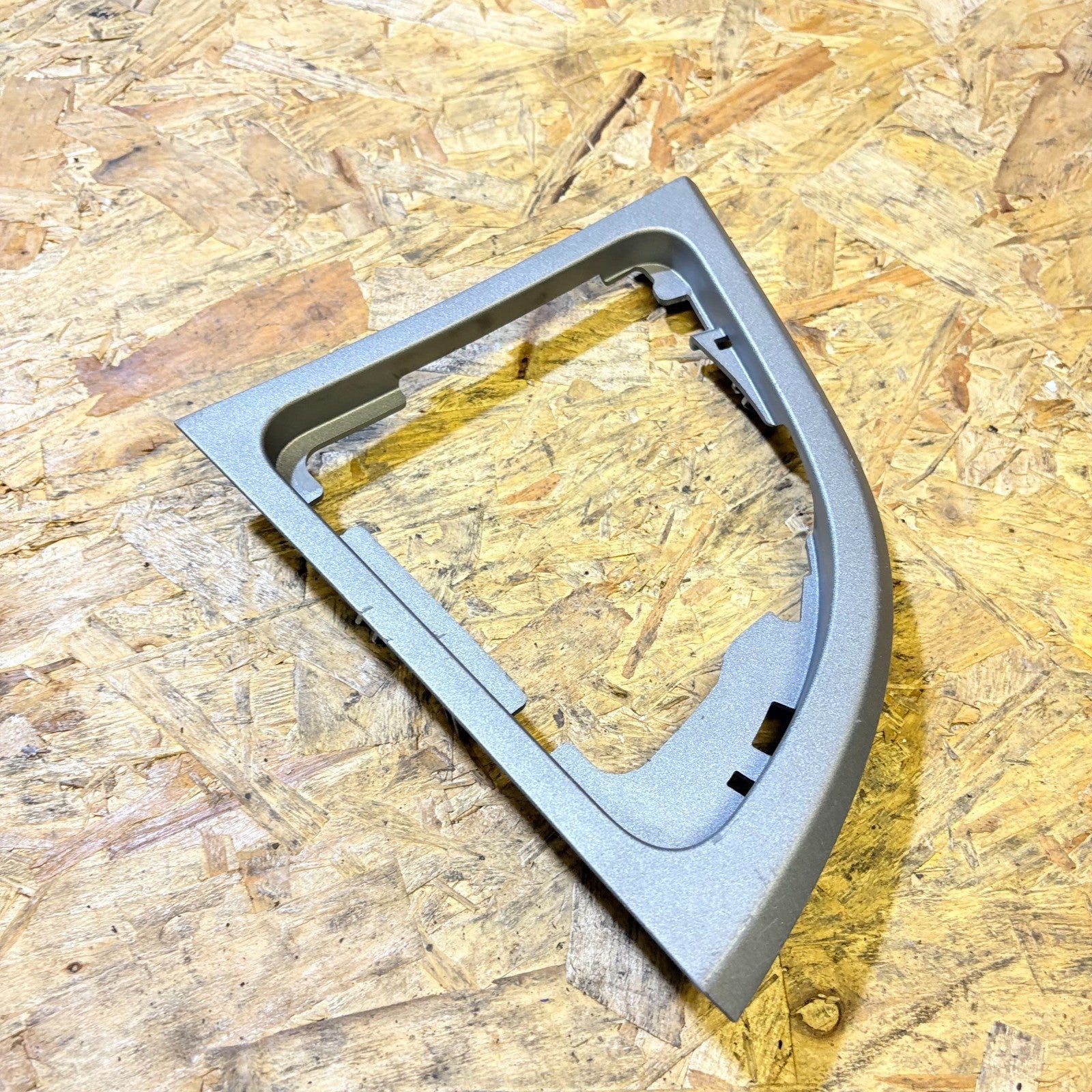 BMW 1 Series 118 Gear Stick Surround Trim Fascia 528506/10