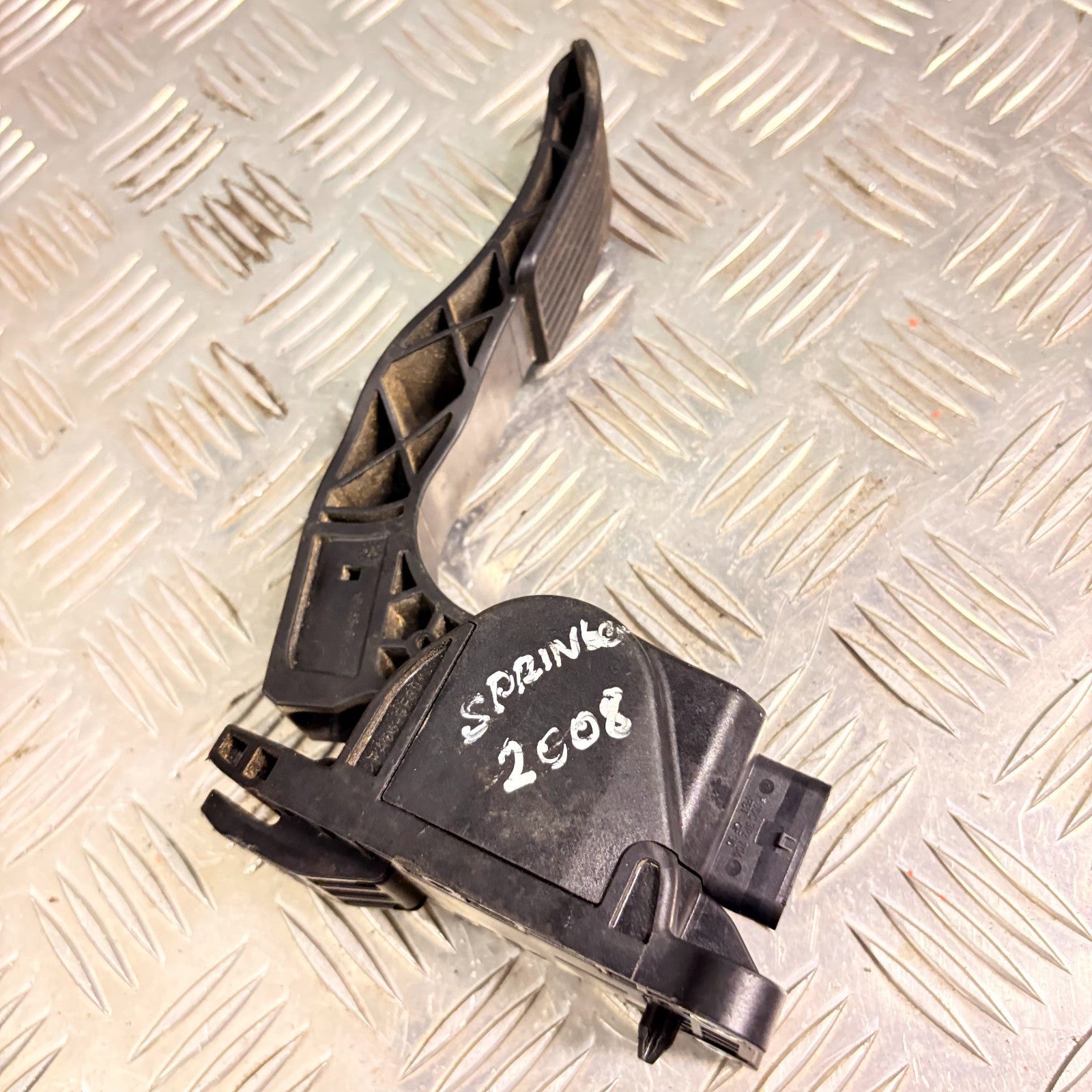 2008 MERCEDES SPRINTER 906 ACCELERATOR THROTTLE PEDAL F00C 3E2430