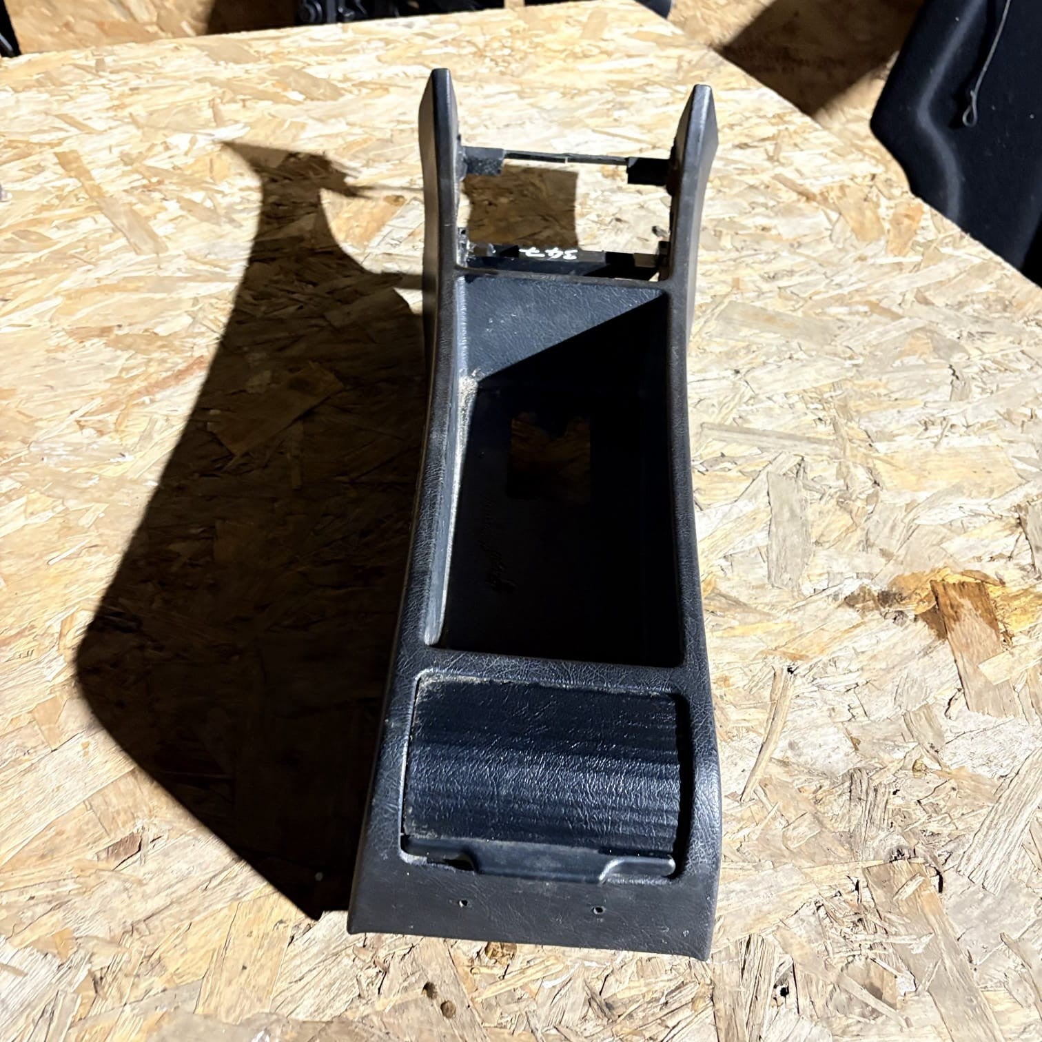 Mercedes-Benz W202 Centre Console with Ashtray-1998