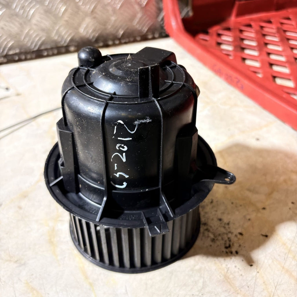 Citroen C3 Mk1 2012 Heater Blower Fan Motor Assembly T4190001 Part +