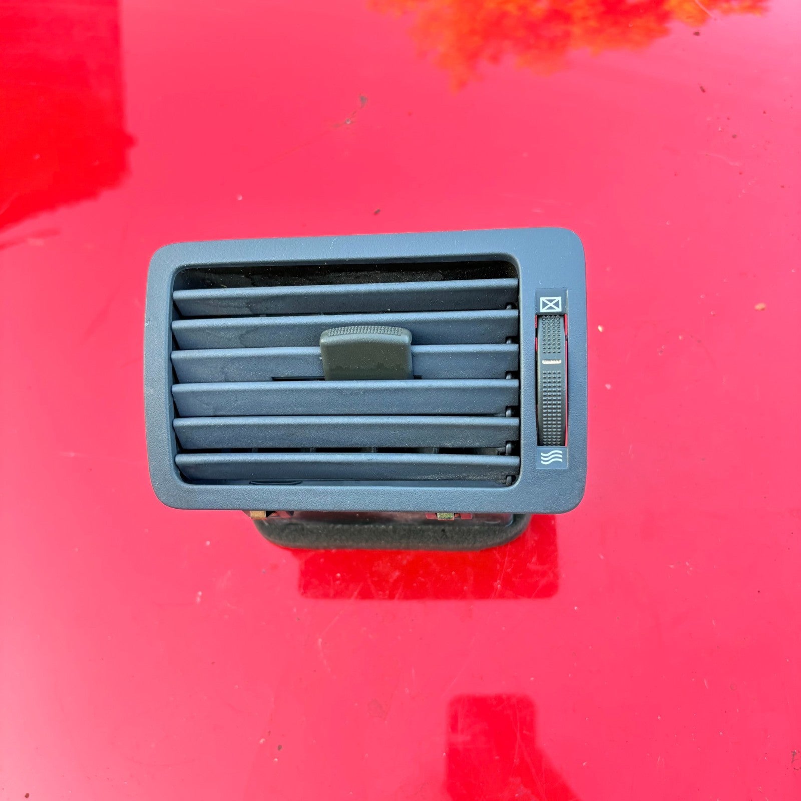 Kia Carens 2004 Dash Vent (Air Vent Grille) 0K2EZ6491X Driver Front Right Side