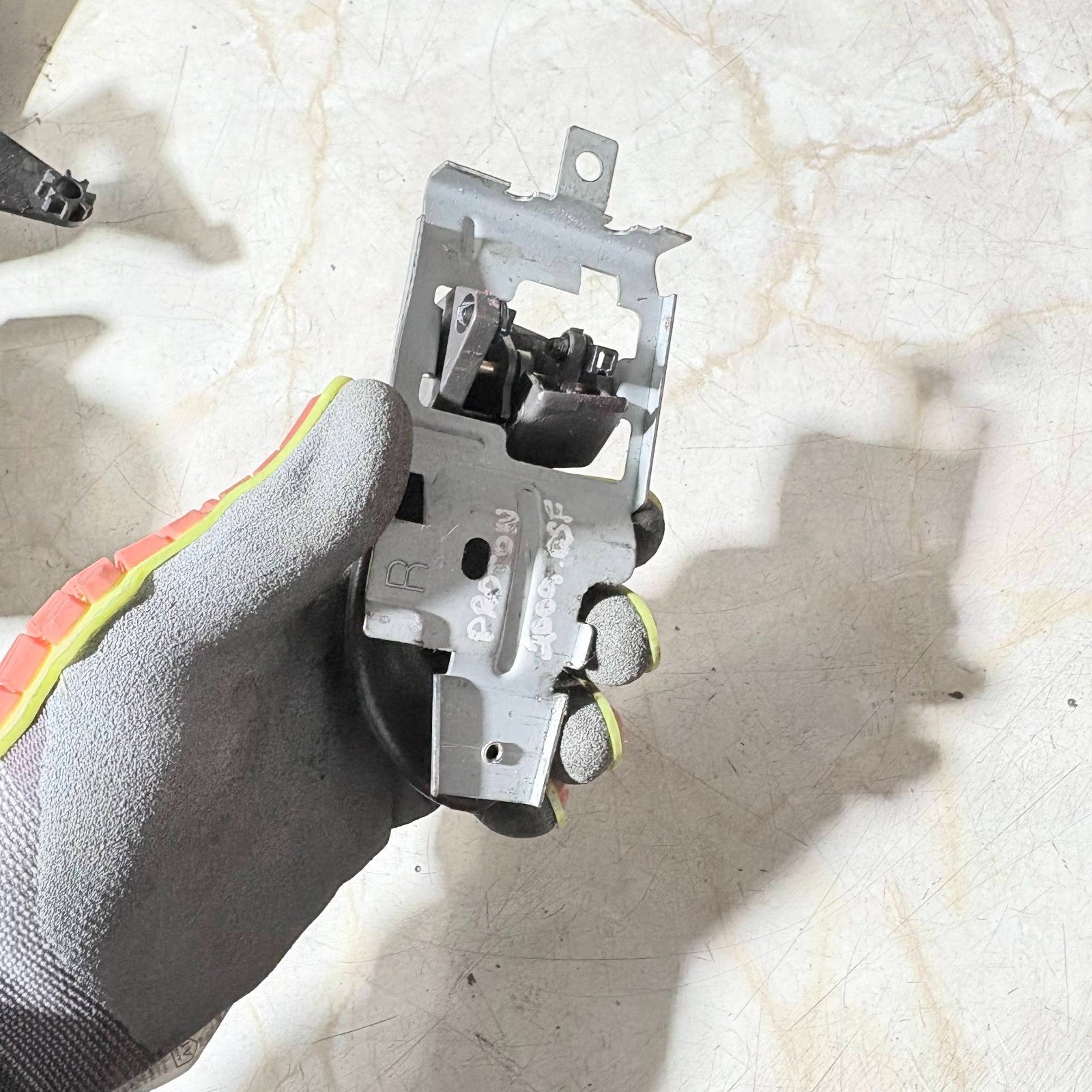Proton Persona/Gen2 2009–2015 Right Front Driver Side Interior Door Handle