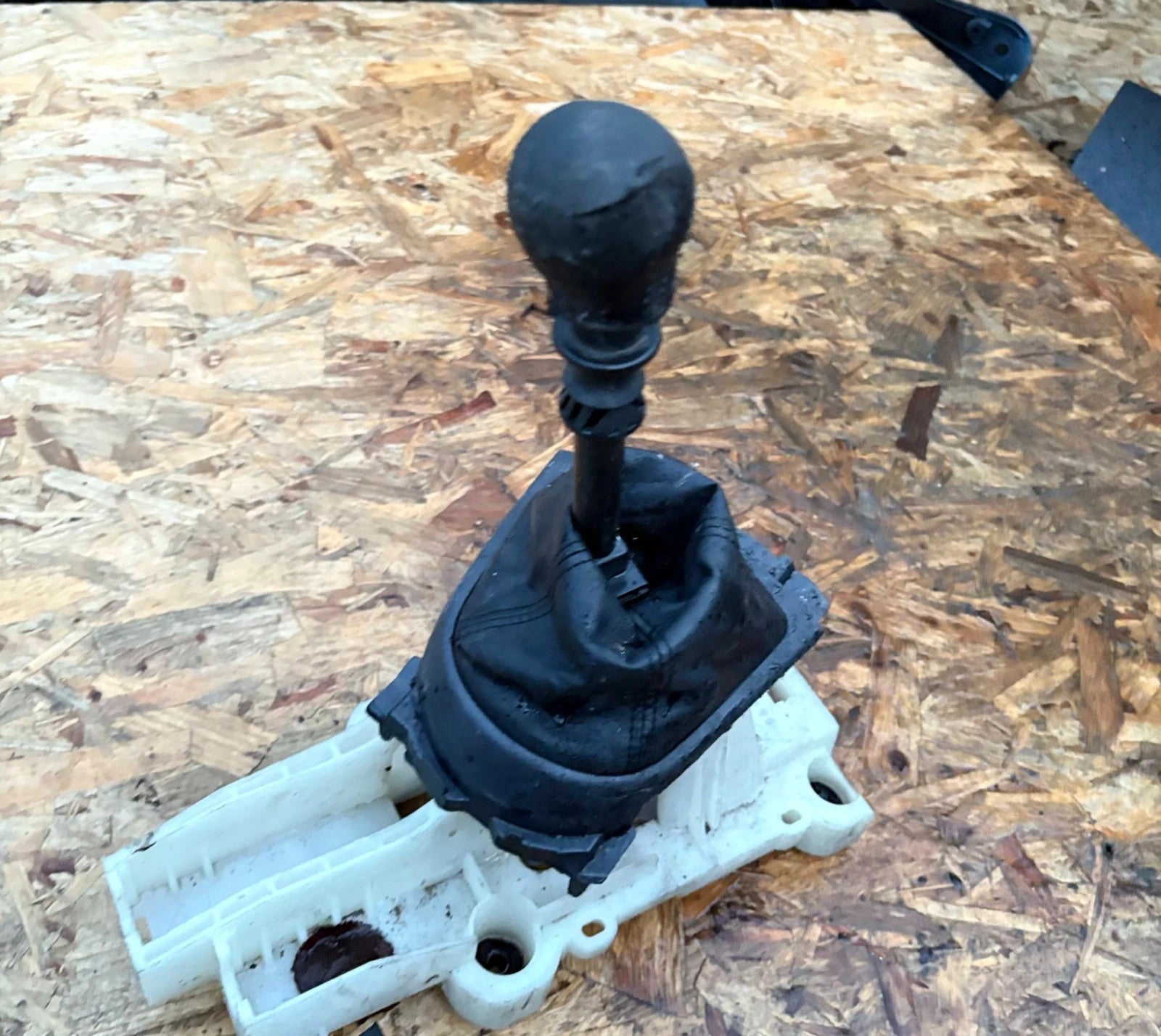 Mitsubishi Outlander Mk2 2006-2012 5 Speed Manual Gear Shifter Lever Assembly