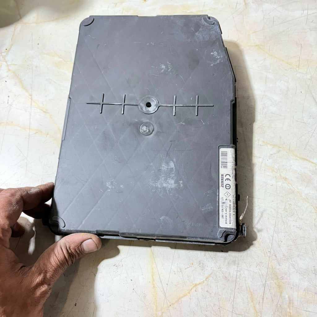 Renault Megane Mk2 03-08 Comfort Body Control Module 8200306435