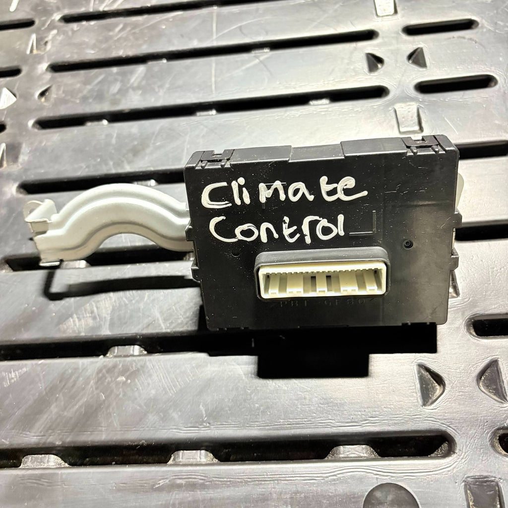 SUZUKI SWIFT 39530-68L01 CLIMATE CONTROL MODULE ECU 2009-2017