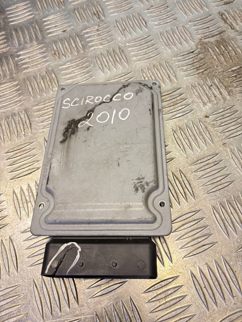 VOLKSWAGEN SCIROCCO SUSPENSION CONTROL UNIT ECU 3C0907376A MK3 2010