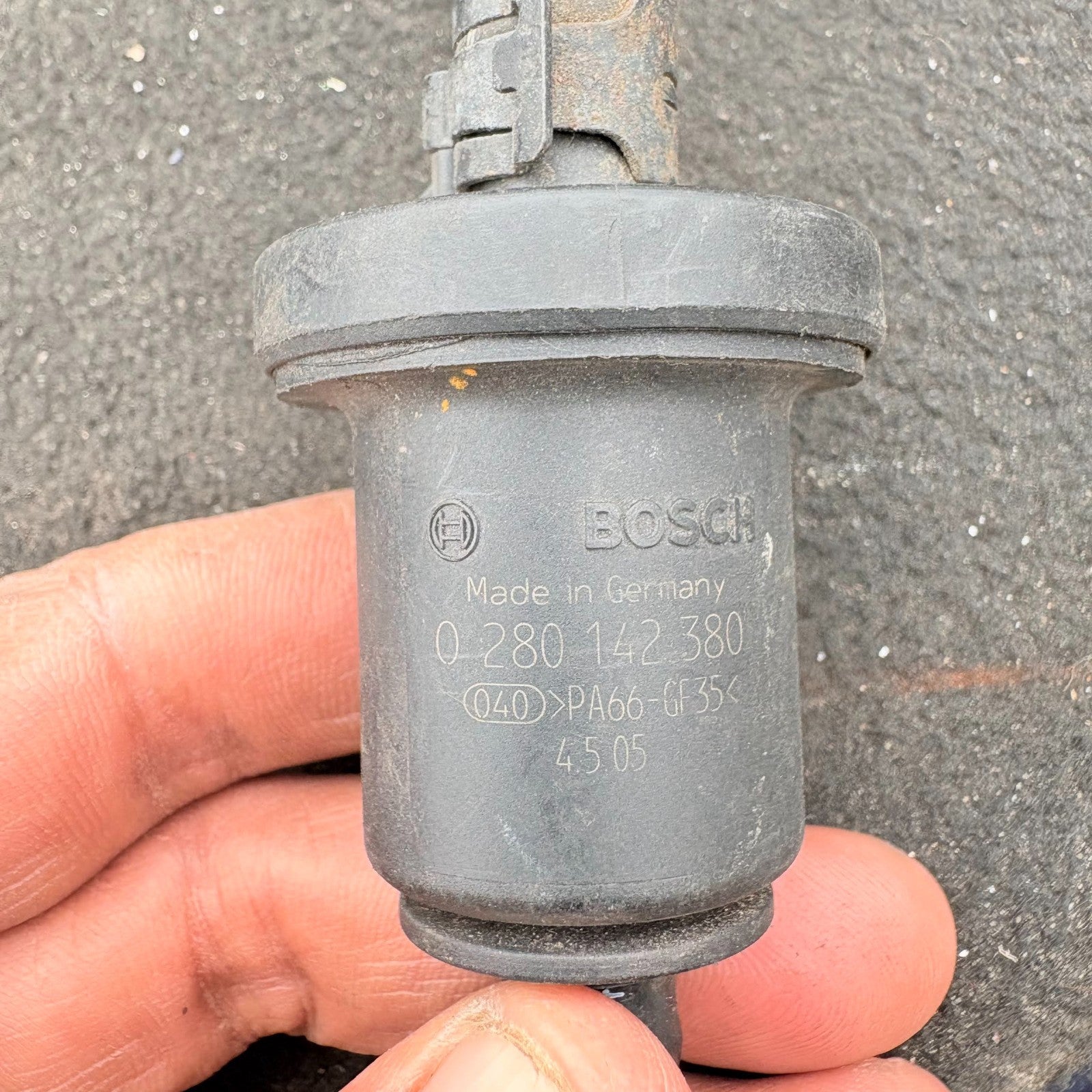 Porsche Boxster 2006 Turbo Solenoid Valve 0280142380