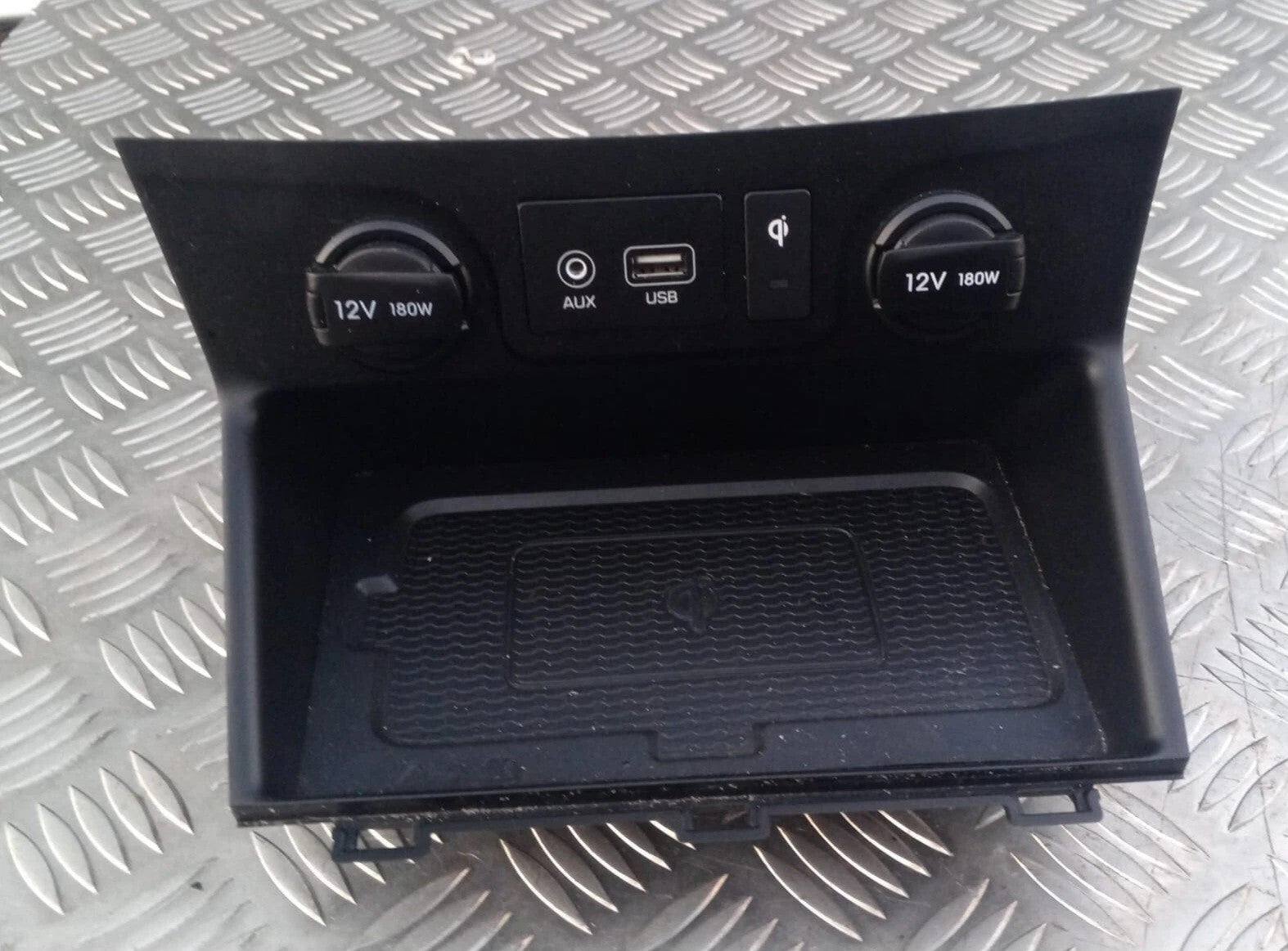 HYUNDAI TUCSON CONSOLE TRIM USB PORT SOCKET PANEL MK4 NX4 21 - 23