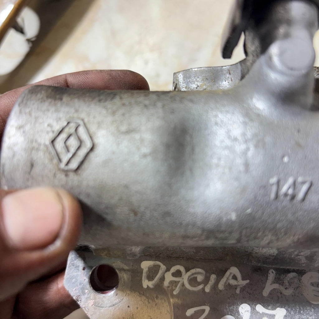 147173974R EGR Valve Throttle Body Housing Renault Dacia Logan II Sandero 1.5