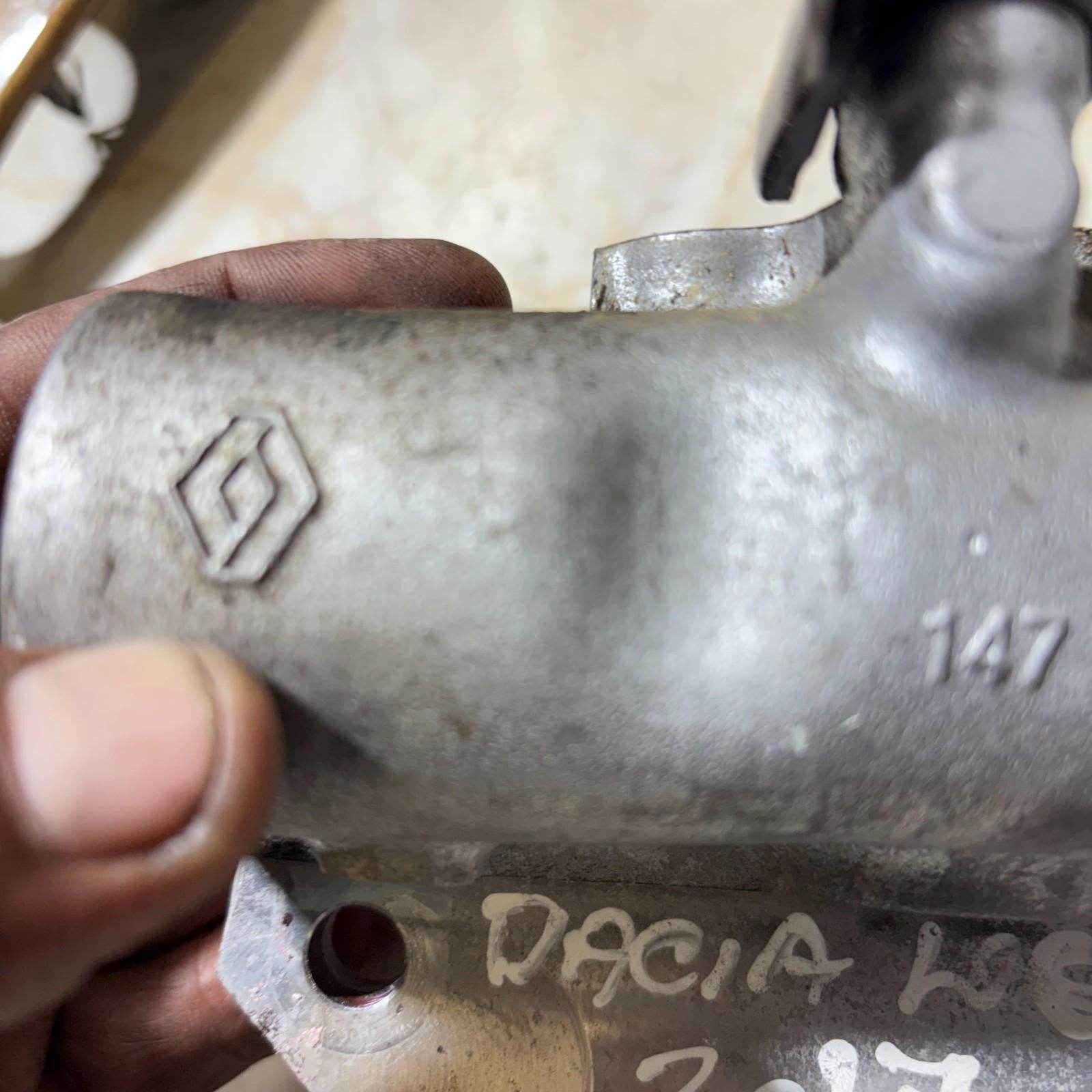147173974R EGR Valve Throttle Body Housing Renault Dacia Logan II Sandero 1.5