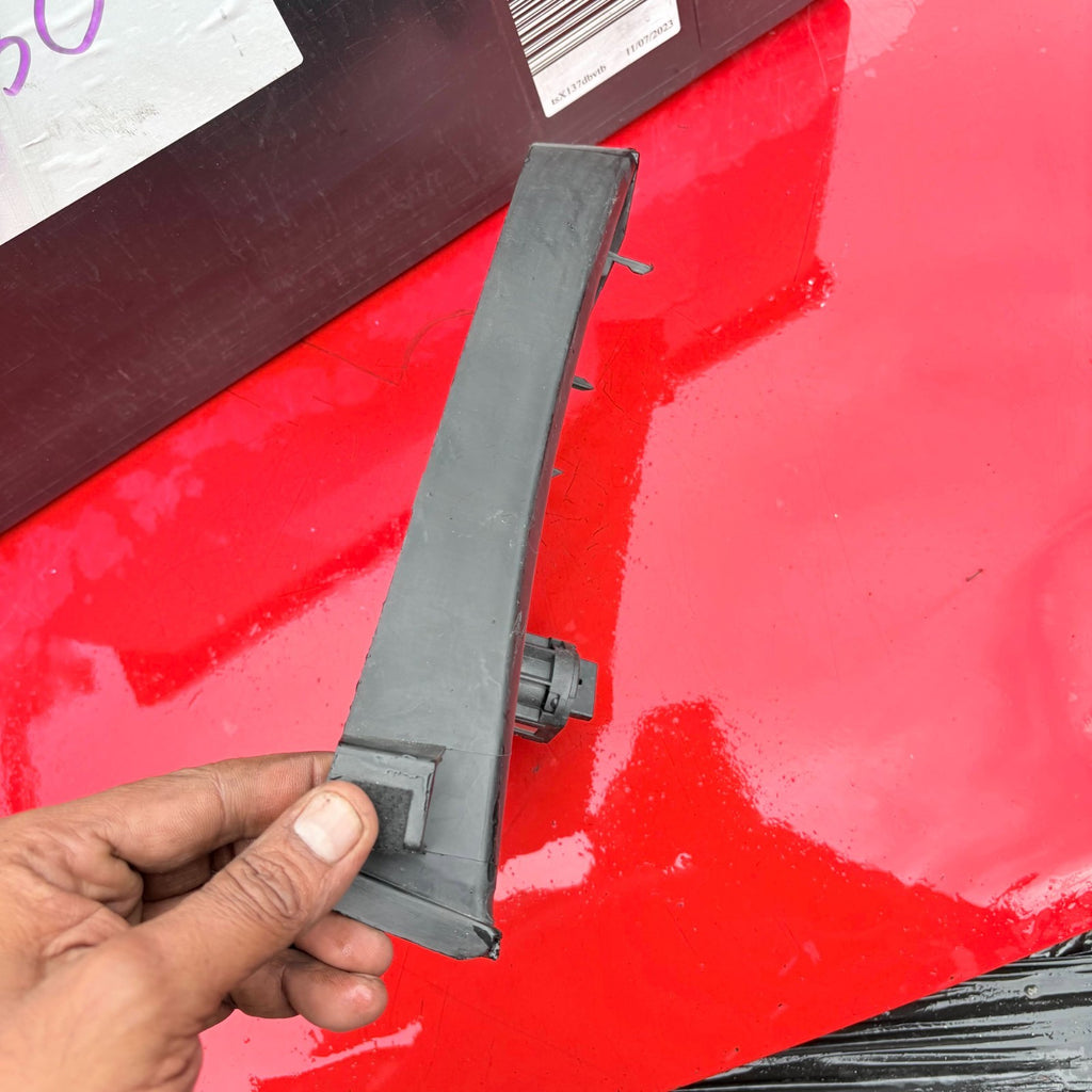 BMW 1 Series 118.D 04-11 Passenger Front Left Dashboard Trim Panel 9124921