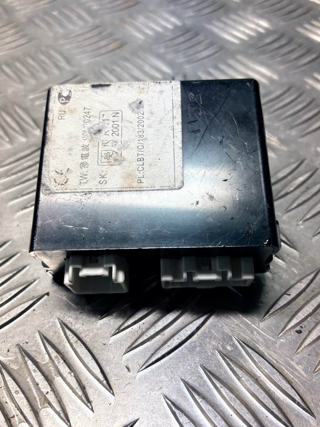 Mazda 6 2002-2007 Keyless Entry ECU Control Module GJ6E-67-5D0B 41815-56