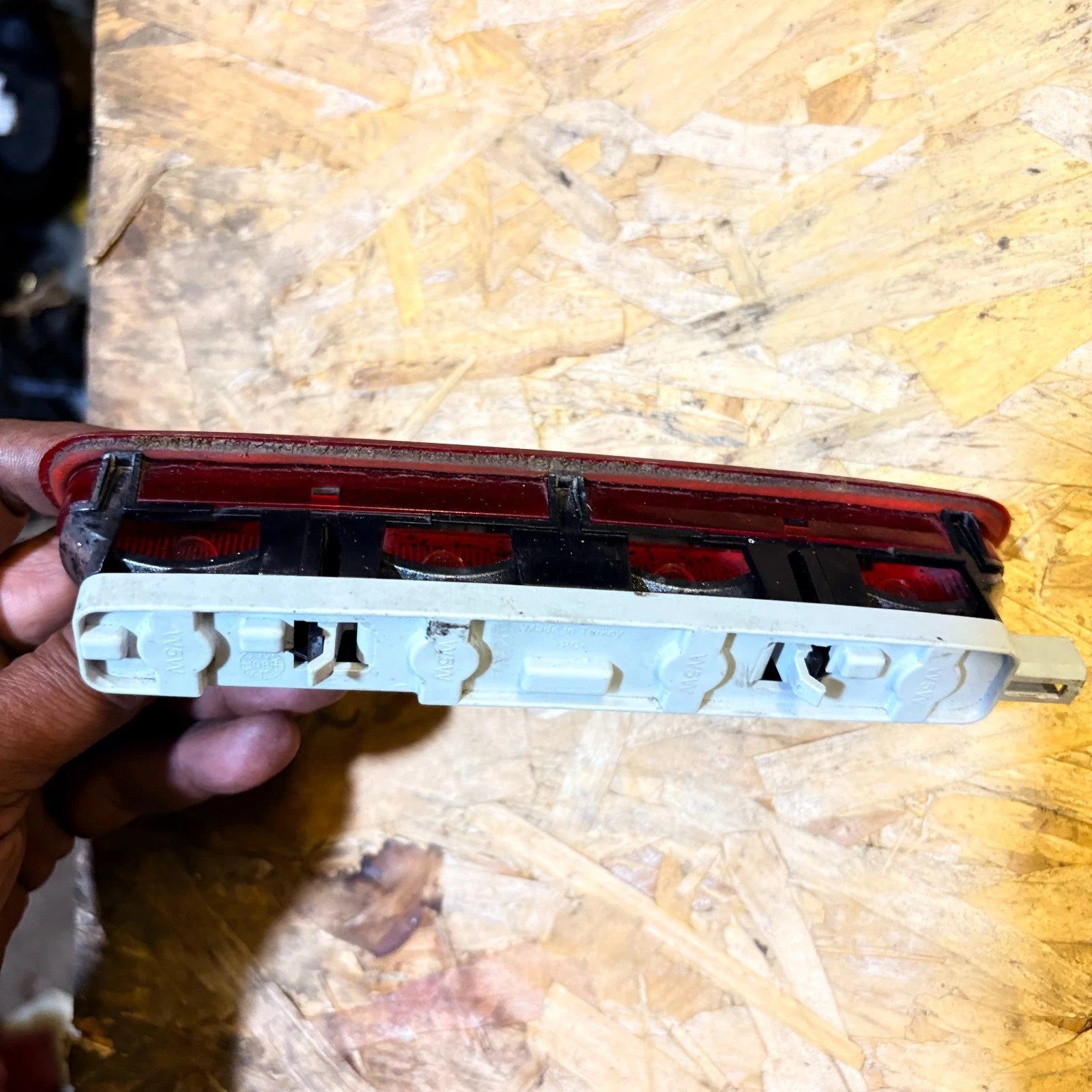 FIAT DOBLO REAR THIRD BRAKE LIGHT E240037