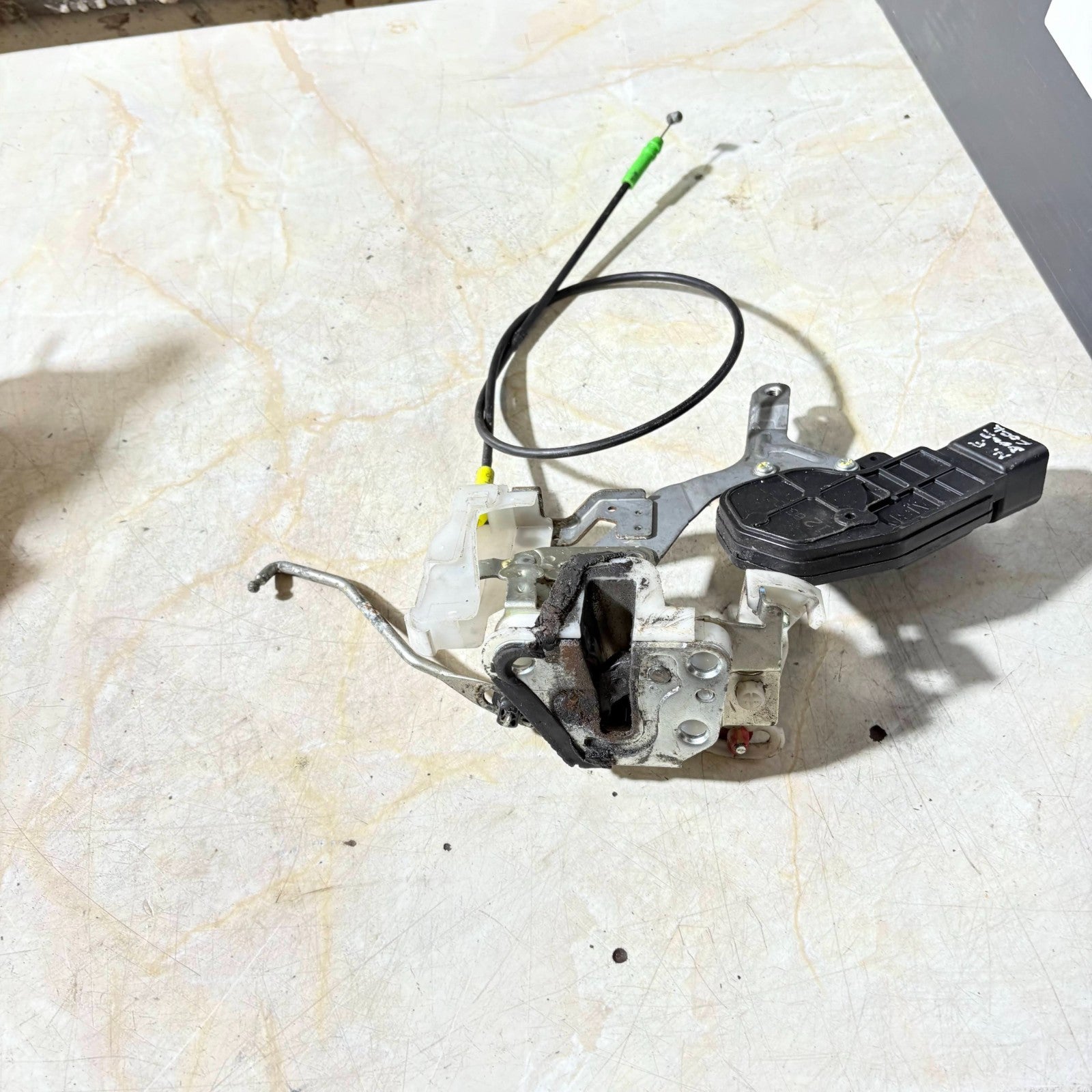 Peugeot 2006 Front Left Door Lock Mechanism