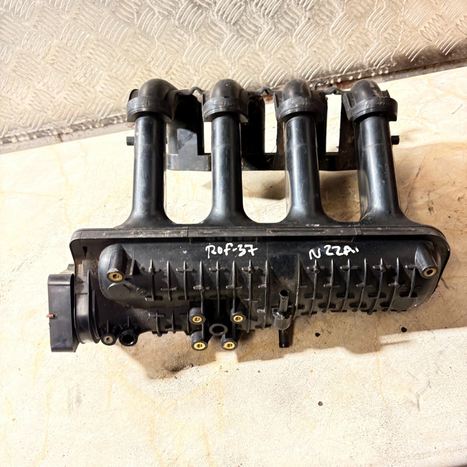 HONDA JAZZ 2002-2008 MK2 INLET MANIFOLD/INTAKE MANIFOLD 1.2 PETROL