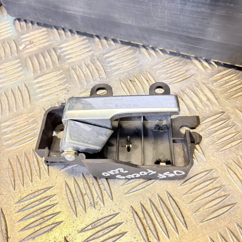 3M51R22600 Front Inner Door Handle for FORD FOCUS 2010