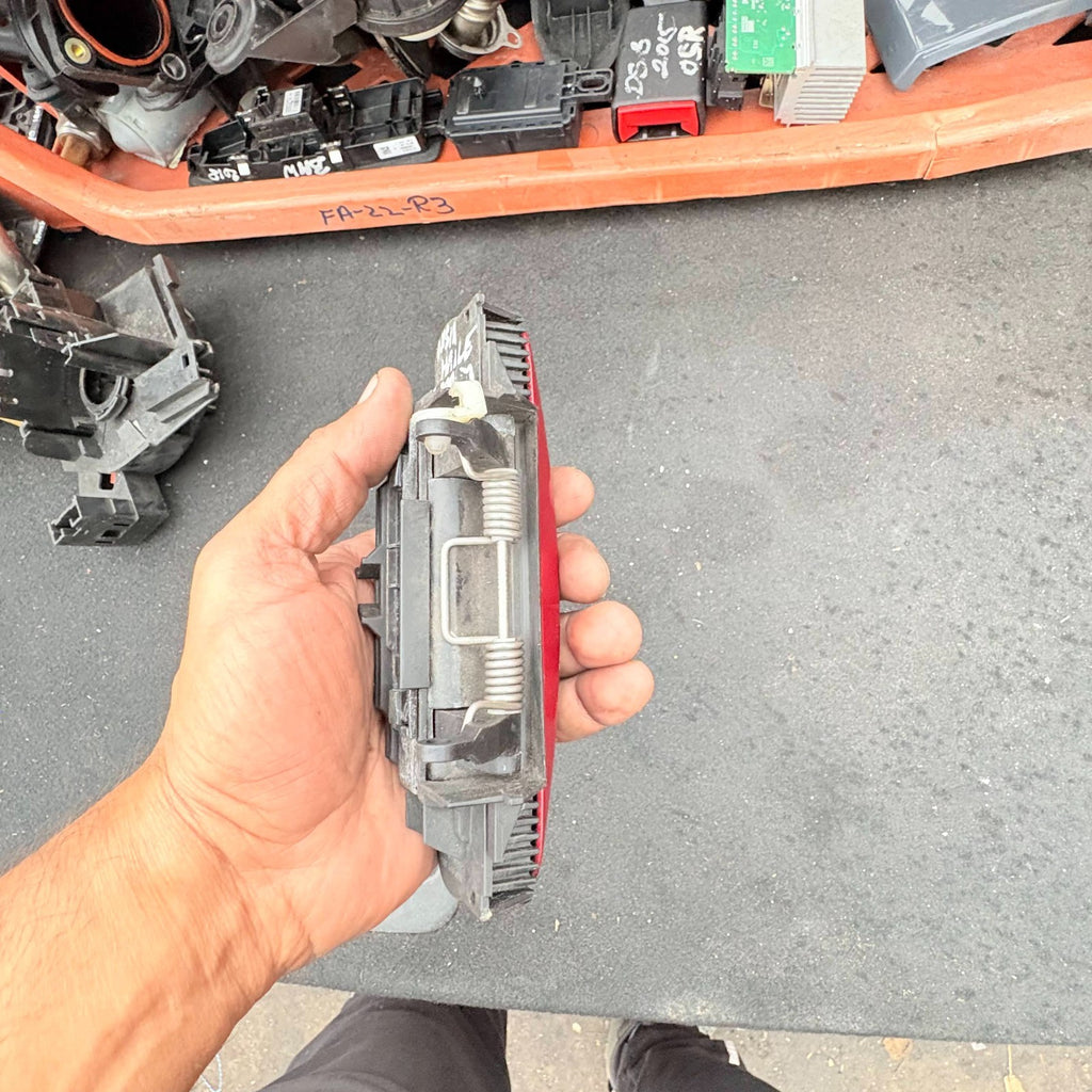 AUDI A3 MK2 EXTERIOR DOOR HANDLE REAR PASSENGER LEFT SIDE 2003