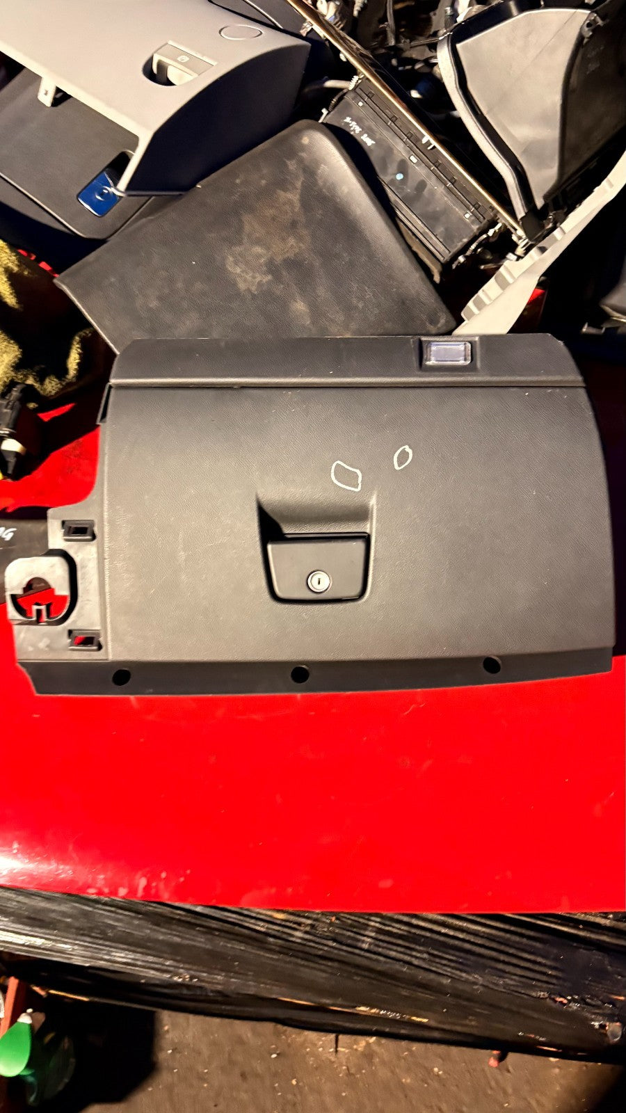 VOLVO V50 04-12 FRONT PASSENGER GLOVE BOX STORAGE COMPARTMENT 9481664