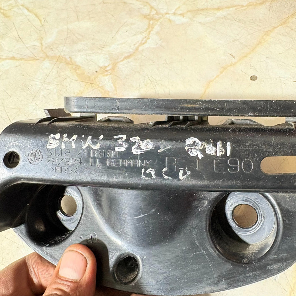 BMW 320D 2011 Rear Bumper mounts (BUMPER BRACKET) 7118194