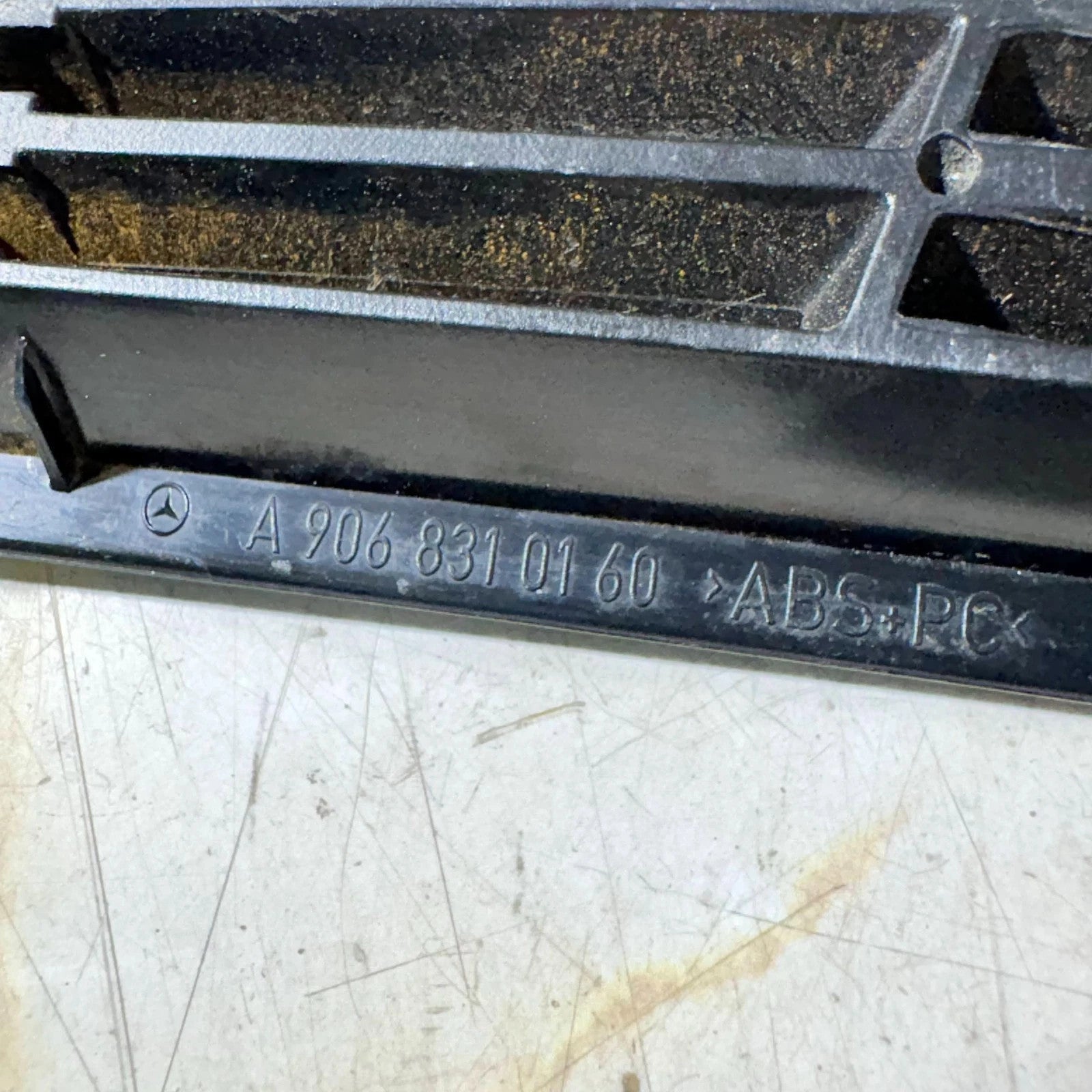 Mercedes Sprinter W906 Grille A9068310160 2006-2010