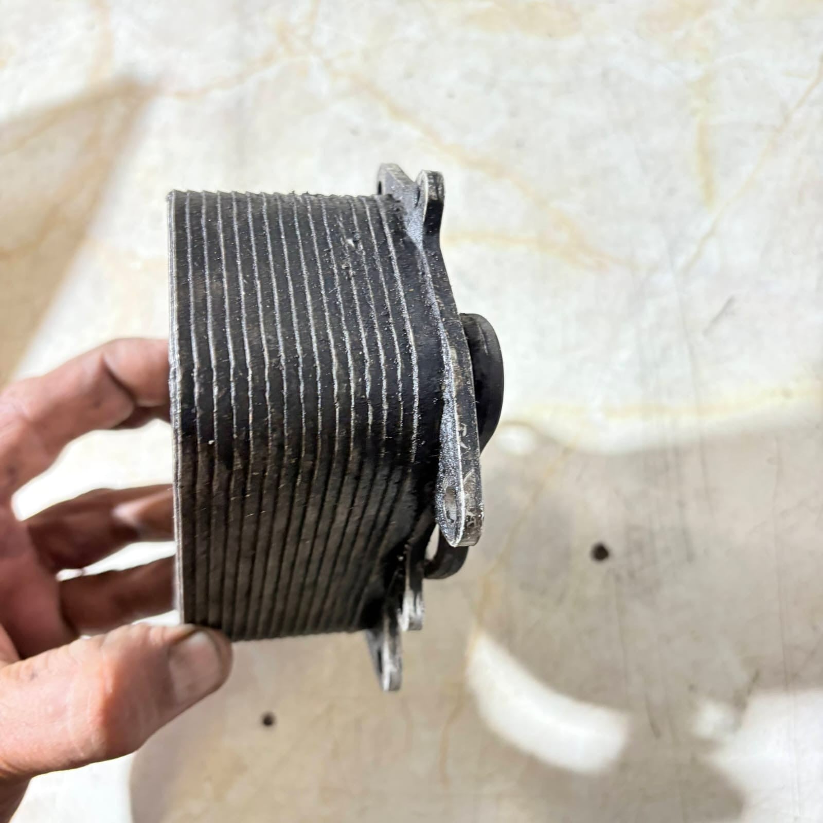 VOLKSWAGEN TOURAN OIL COOLER 03L117021C 2011 DIESEL