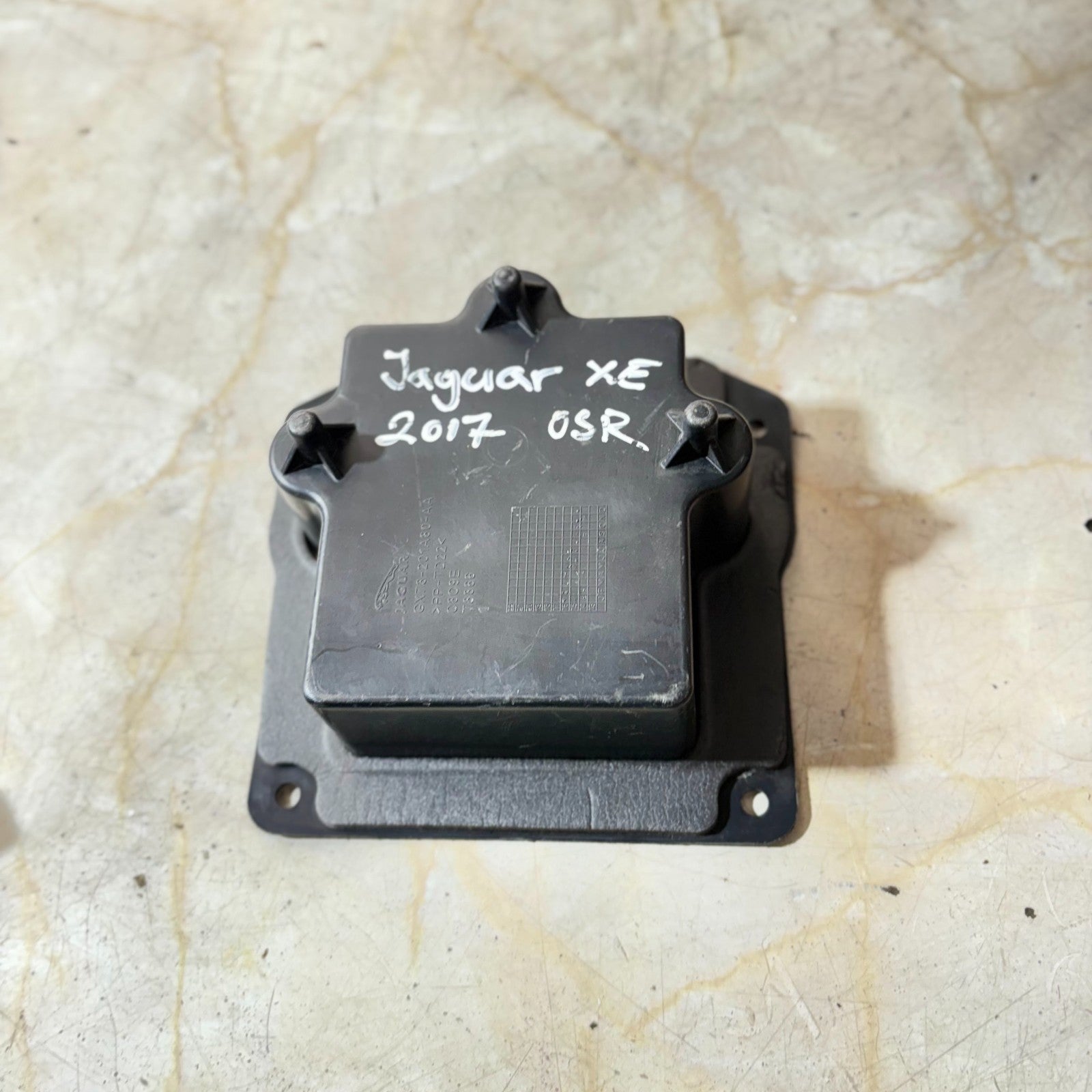 JAGUAR XE 2017 REAR RIGHT DOOR MODULE TRAY GX73201A80AA