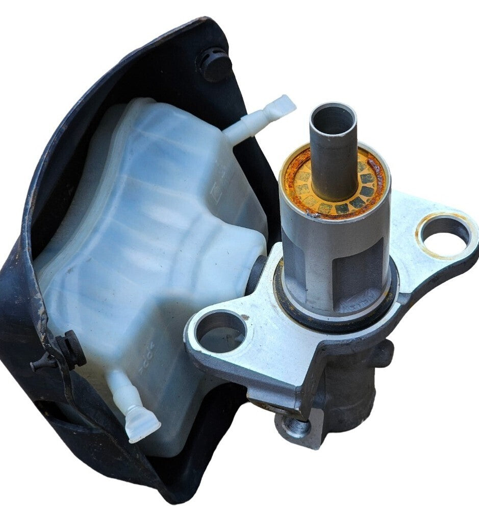 Audi A5 Cabriolet 8T MK1 Brake Fluid Reservoir 2.0 TFSI AUTOMATIC