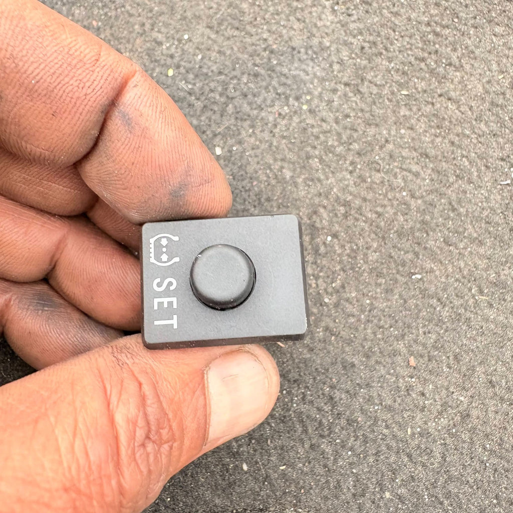 Toyota RAV4 XA40 Tire Pressure Reset Button 15A257 2015
