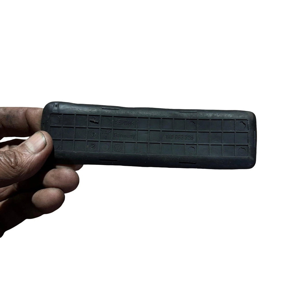 VW Golf MK5 Jetta Scirocco Eos Centre Console Rubber Storage Mat Insert 1K086332