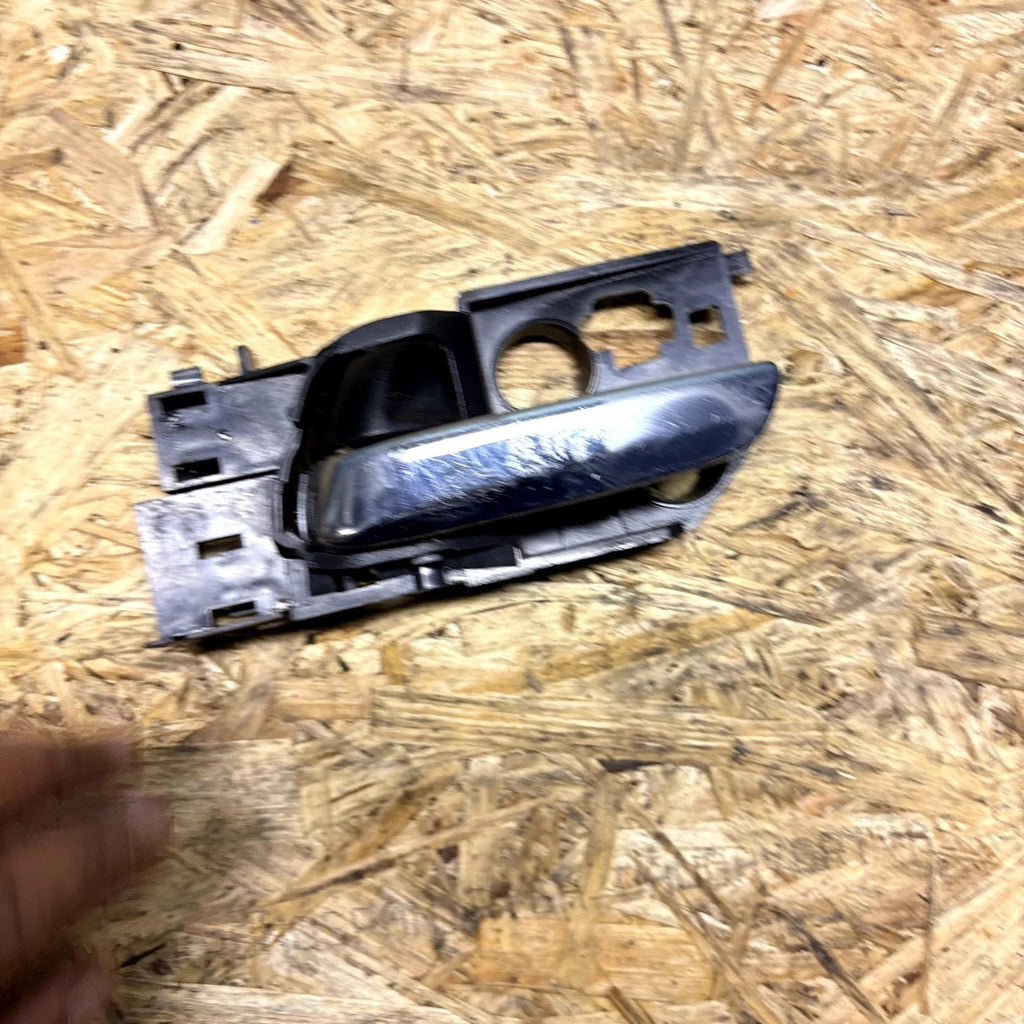HONDA HR-V II MK2 FL PASSENGER REAR INTERIOR DOOR HANDLE