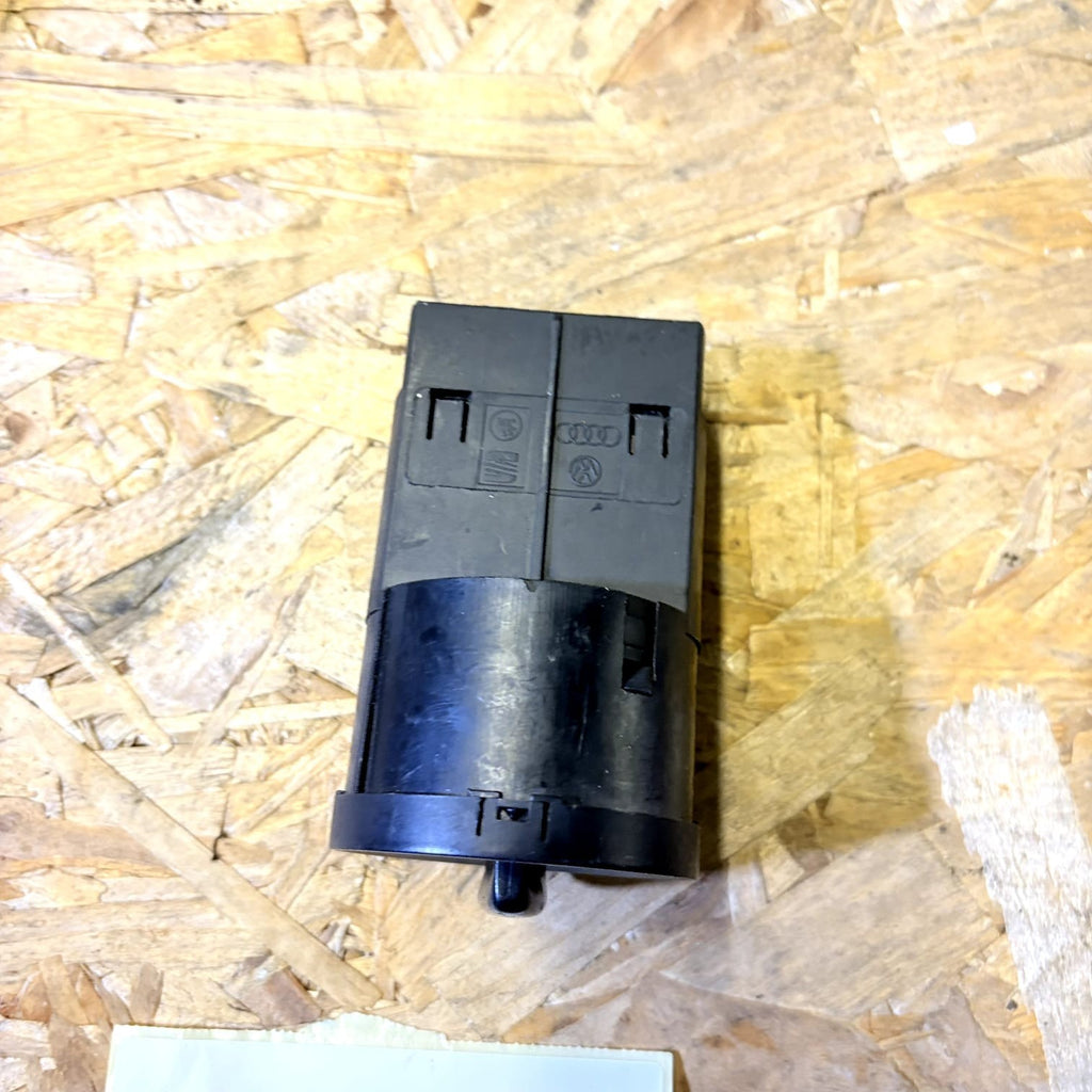 Volkswagen Audi Headlight Switch BK71U0941531D 👨‍🏫U1D-K26360