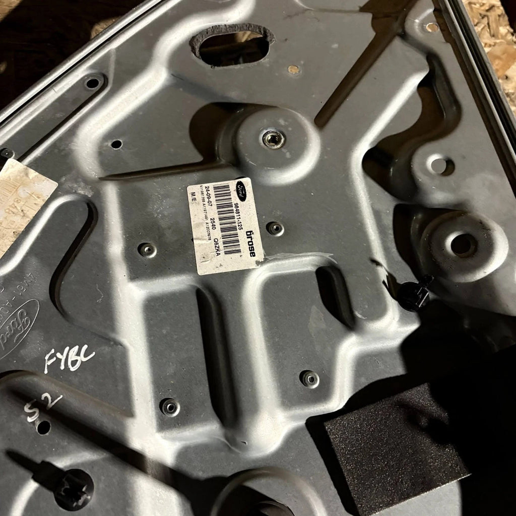 FORD FOCUS MK2 1.6 PETROL 2007 WINDOW REGULATOR LH996985 PASSENGER REAR SIDE