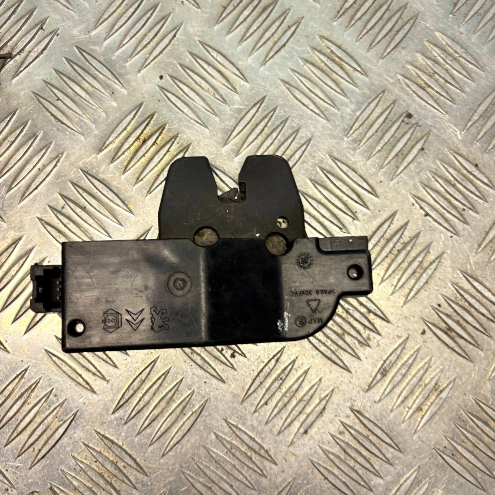 CITROEN PICASSO Mk1 (N7) 2006 Boot Tailgate Lock Catch