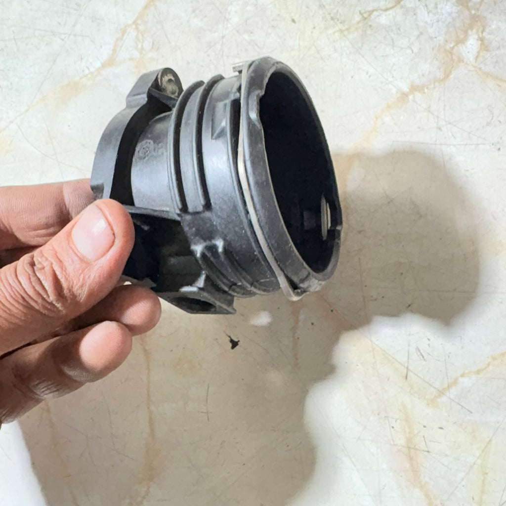 Mercedes CherokeeThrottle Body Air Intake Pipe A6420900144