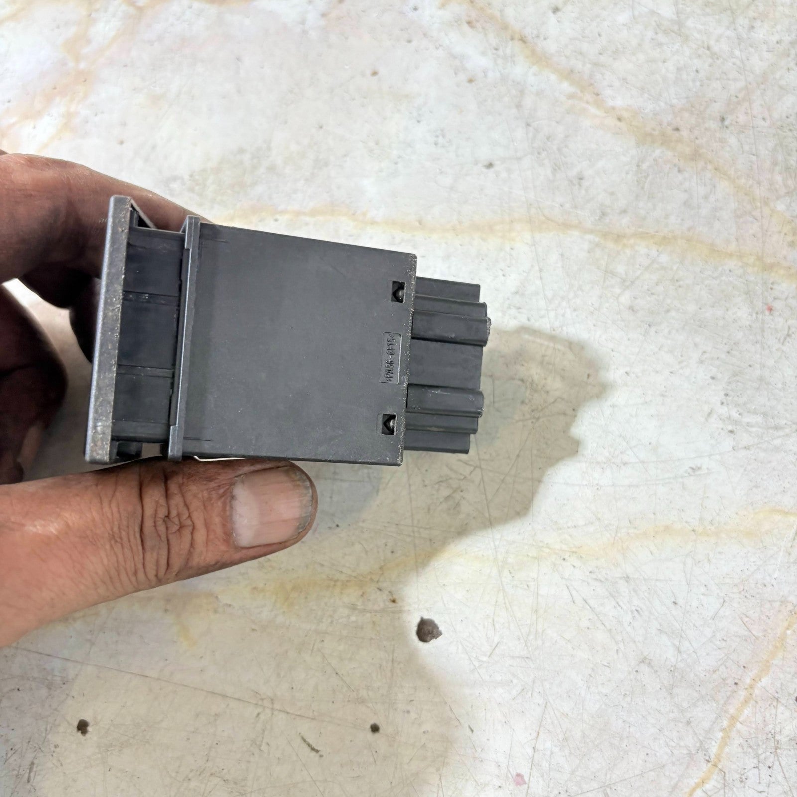 Skoda Octavia 2001-2004 Fuel Flap Release Switch Button Petrol Cap Door