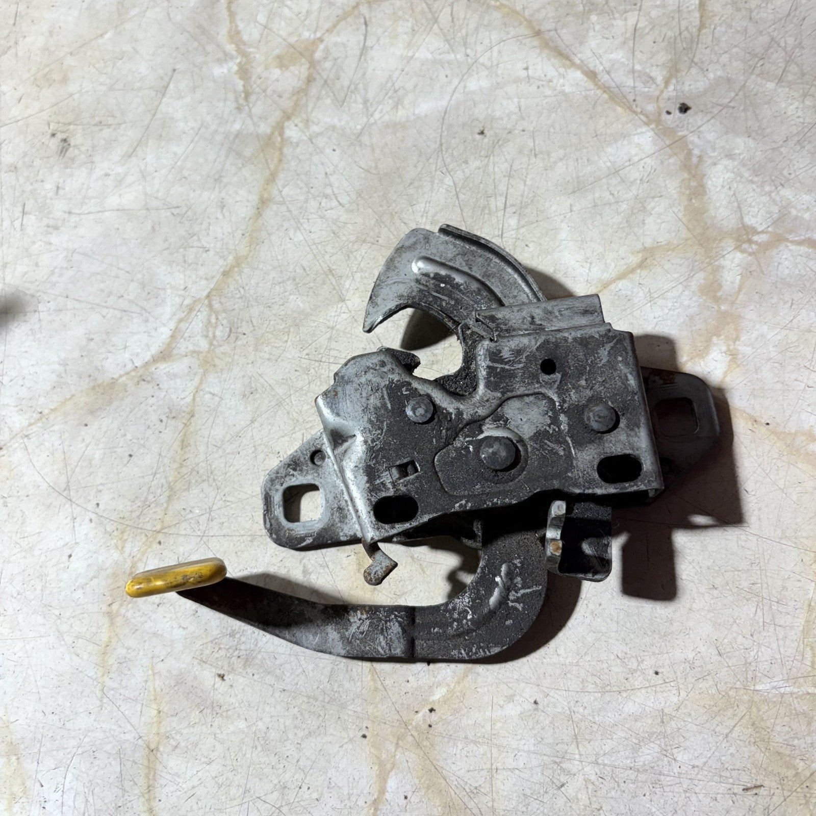 2003 MINI COOPER PETROL FRONT BONNET CATCH LOCK