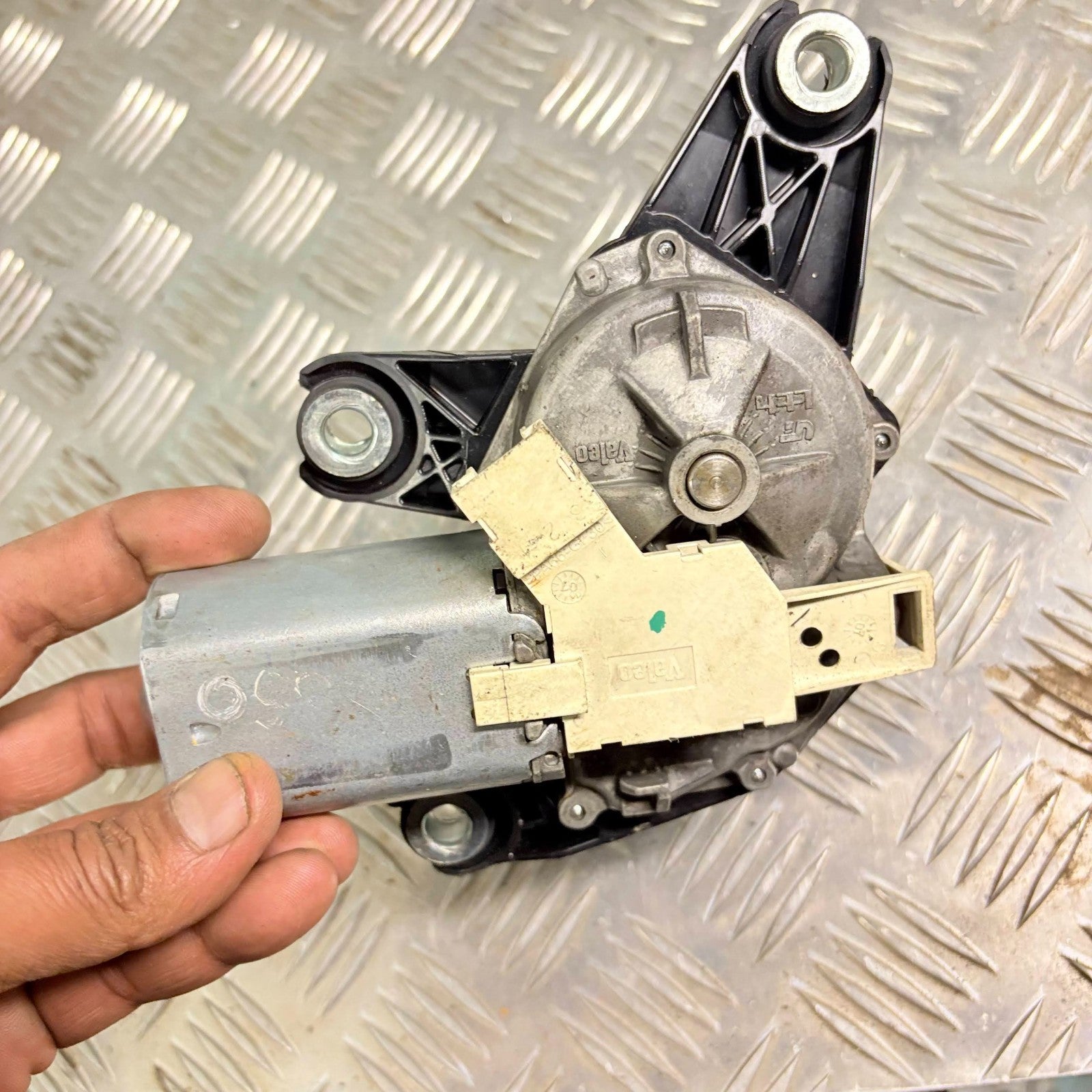 RENAULT TRAFIC 2001-2013 REAR WIPER MOTOR 53014304