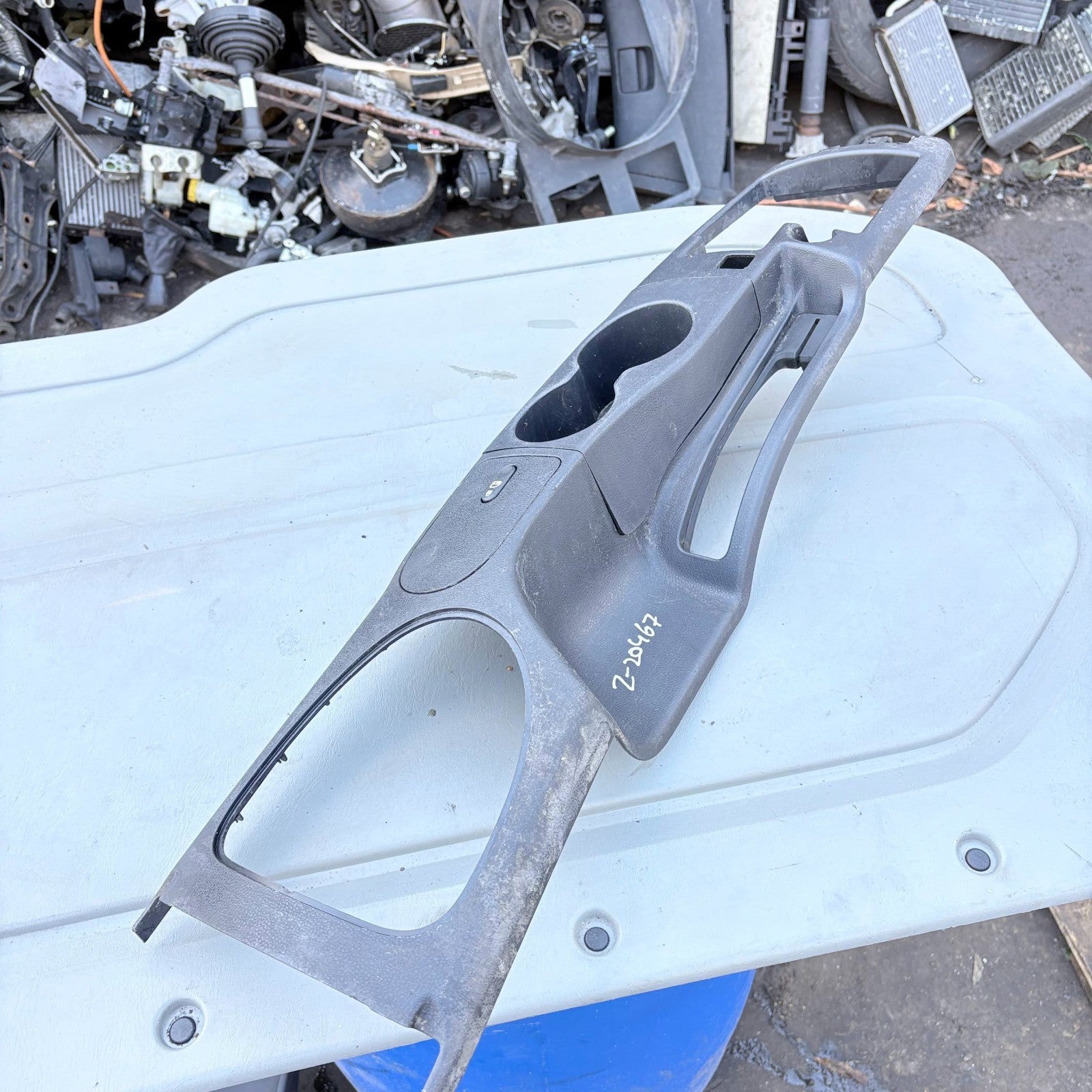 Nissan Qashqai 2004 Centre Console Arm Rest Cup Holder 96910 Jd000